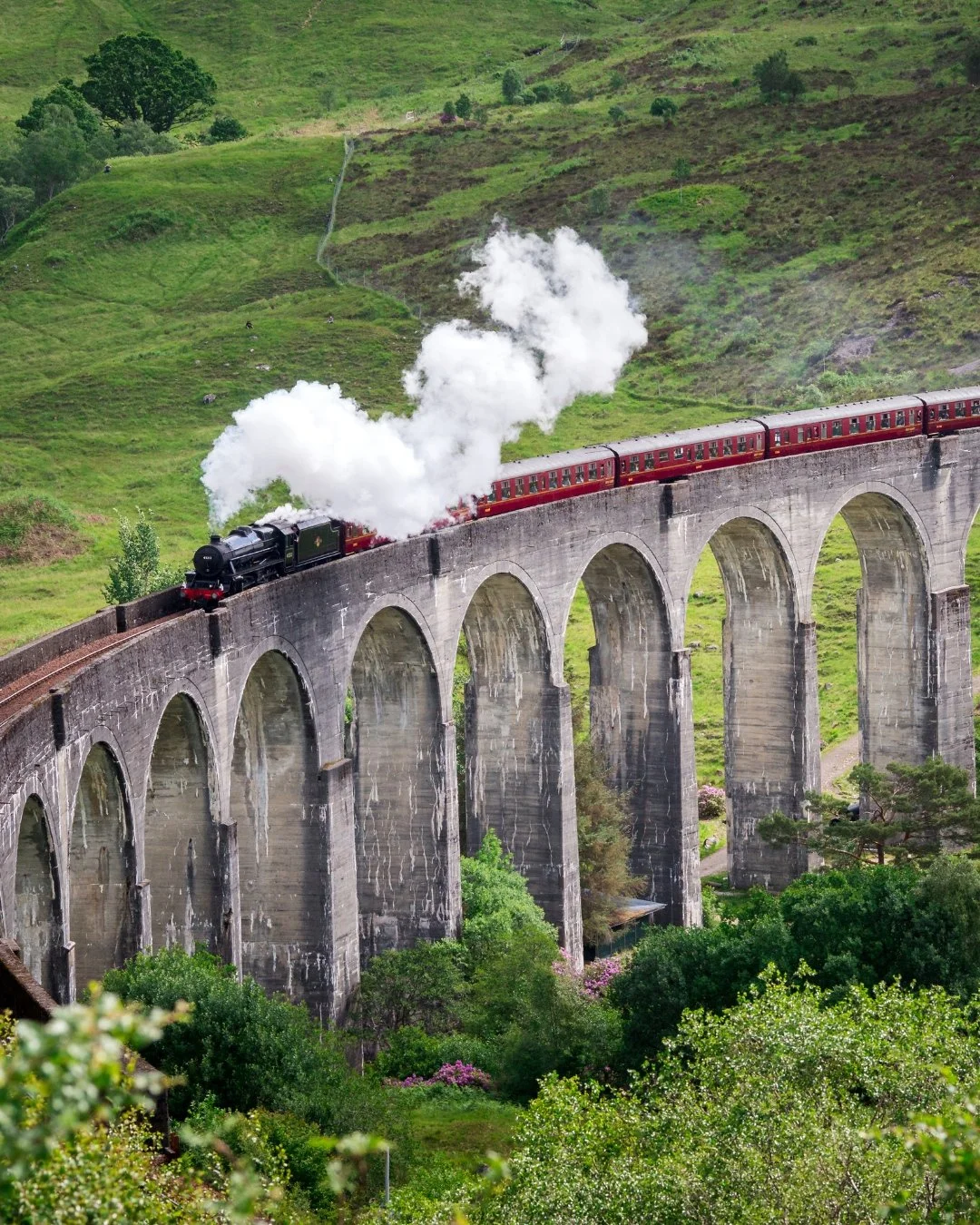 Europe is calling &mdash; and now it&rsquo;s easier to go for just a week. With the right planning, a week can take you deep into Europe&rsquo;s most celebrated destinations, from Ireland&rsquo;s rolling countryside to Scotland&rsquo;s storied Highla