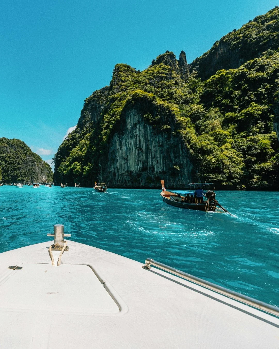 I know, I know...insurance isn't the most glamorous topic. But bear with me, because this one is important. 🙋 ♀️

Did you know that my host agency @brownell_travel has a dedicated insurance desk? As your advisor, I'm not just here to plan the magic,