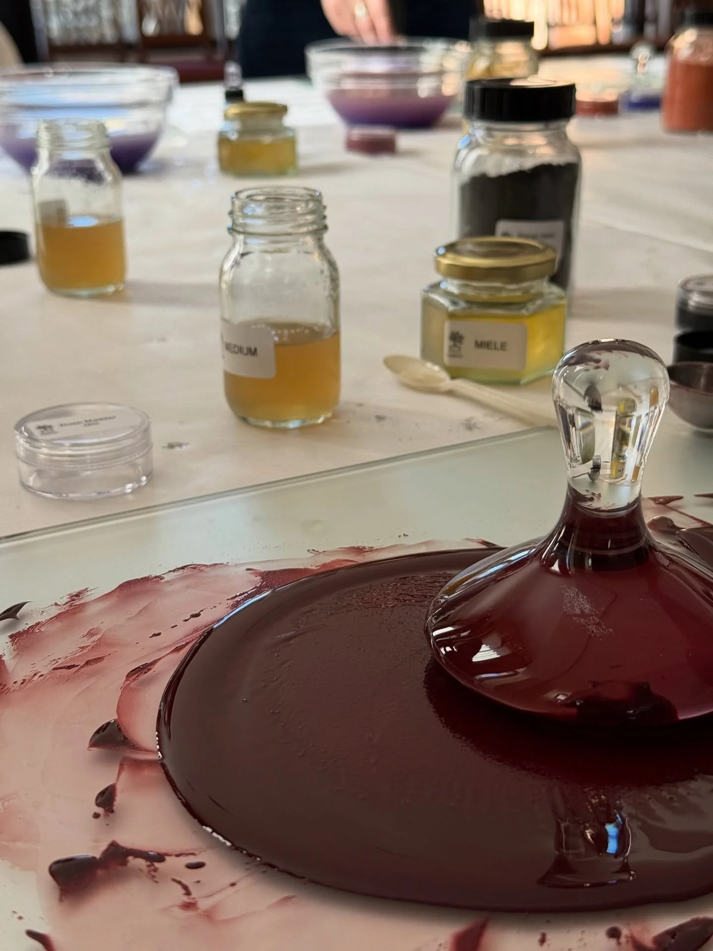 Fantastic workshop with A. Gallo learning how to make watercolor paints using natural pigments bound with honey and rosemary oil blending all on rough glass. Perfect morning followed by lunch on a panoramic terrace overlooking Assisi @hotelgiottoassi