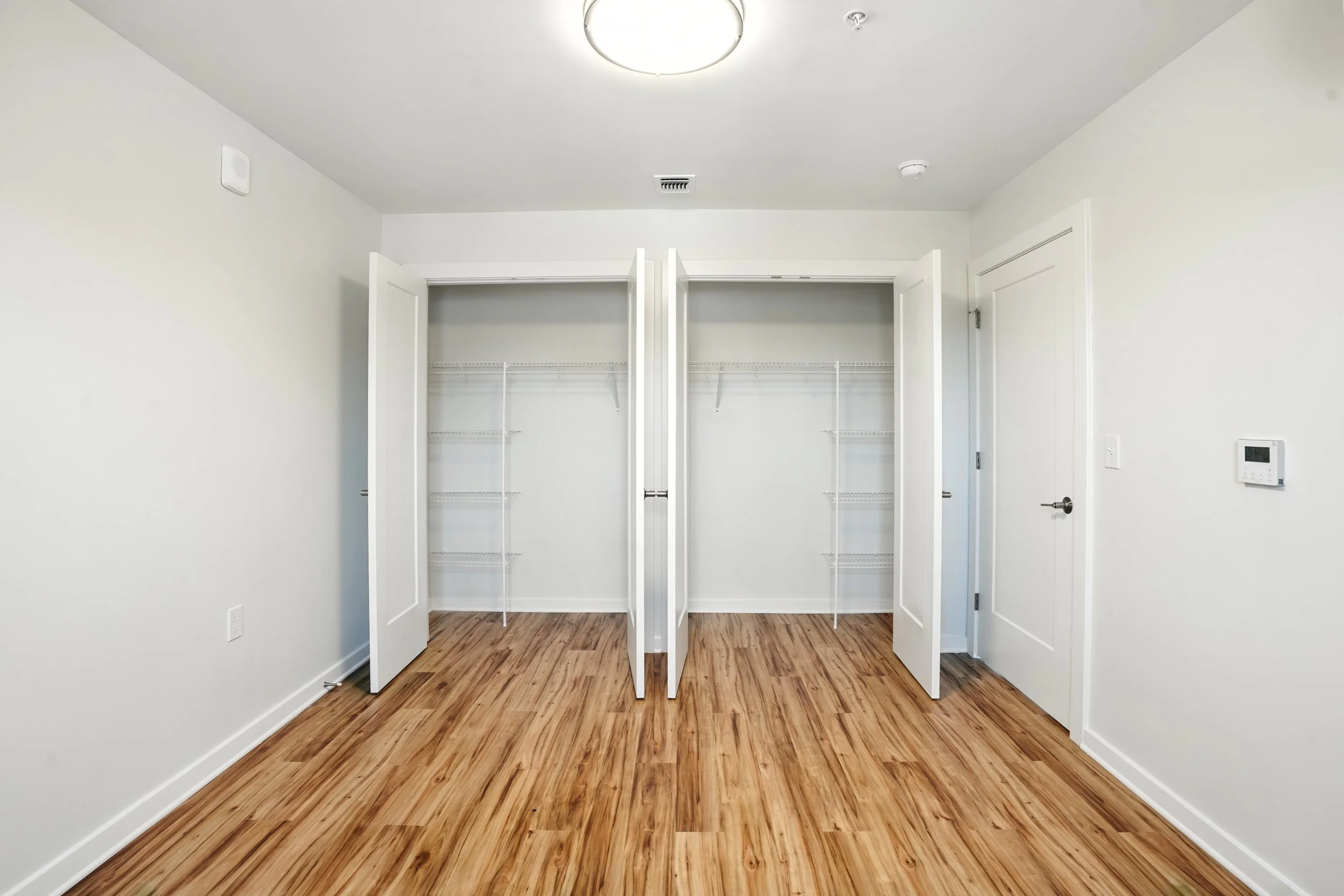 09_HR_Crawford_Apartments_737_50th_Street_NE_Washington_DC_20019-Others-DSC04764.jpg