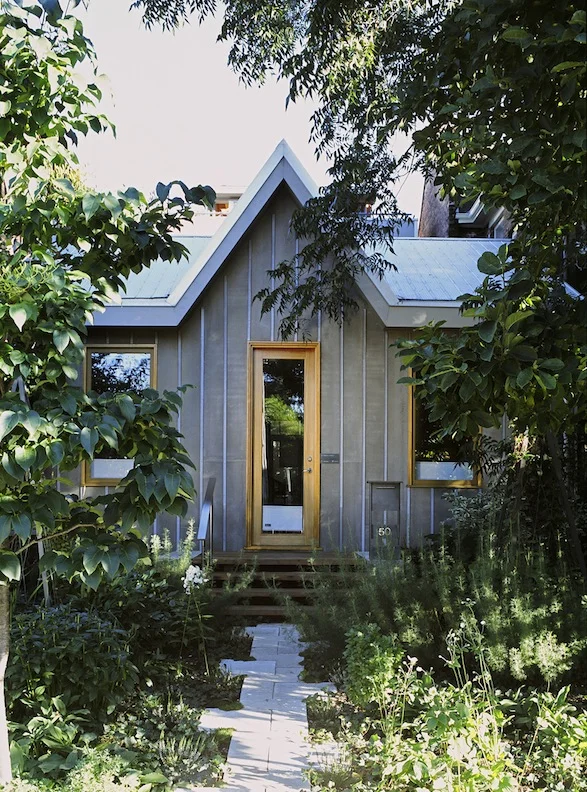 Basis-Design-Build_LIVE-WORK-HOUSE-2001-POST.jpg