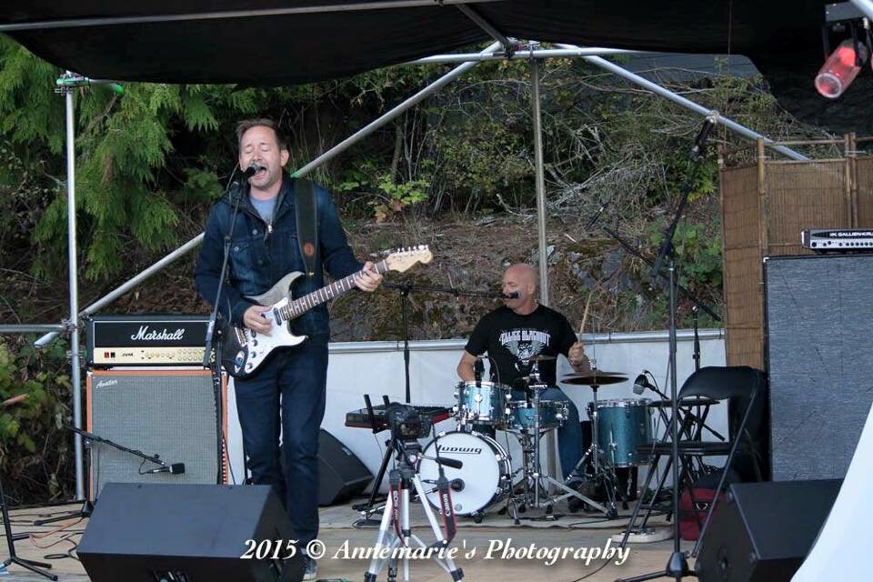 Shaun Verreault from Wide Mouth Mason performing at the Angels Chopper Bicycle Club non-profit "Rock 'N' The Bike fest" 2015