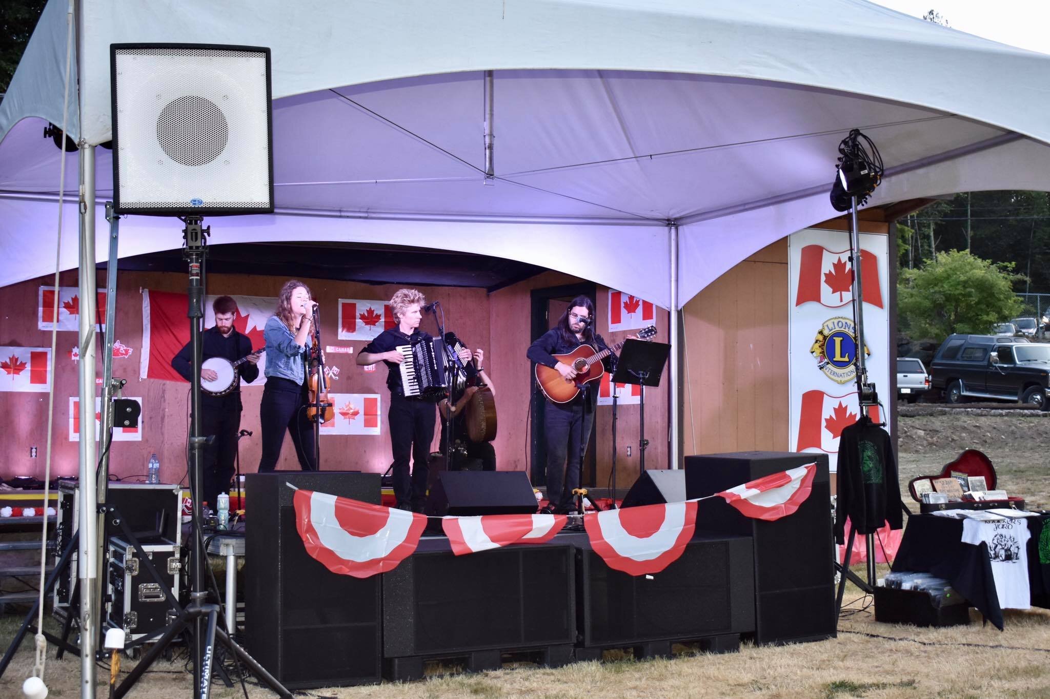 Knacker's Yard performing at Sooke Lions Club Canada Day 2019