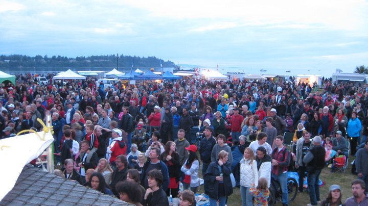 Trooper live at Parksville Beach, equipment by ELS Pro Audio 2010