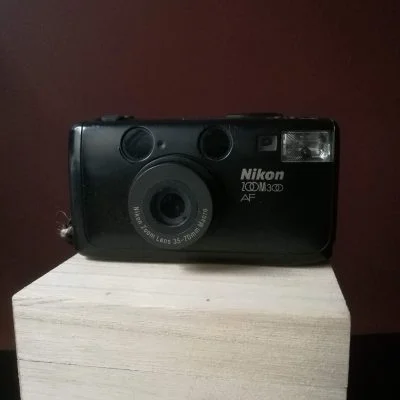 nikonzoom300af.jpeg