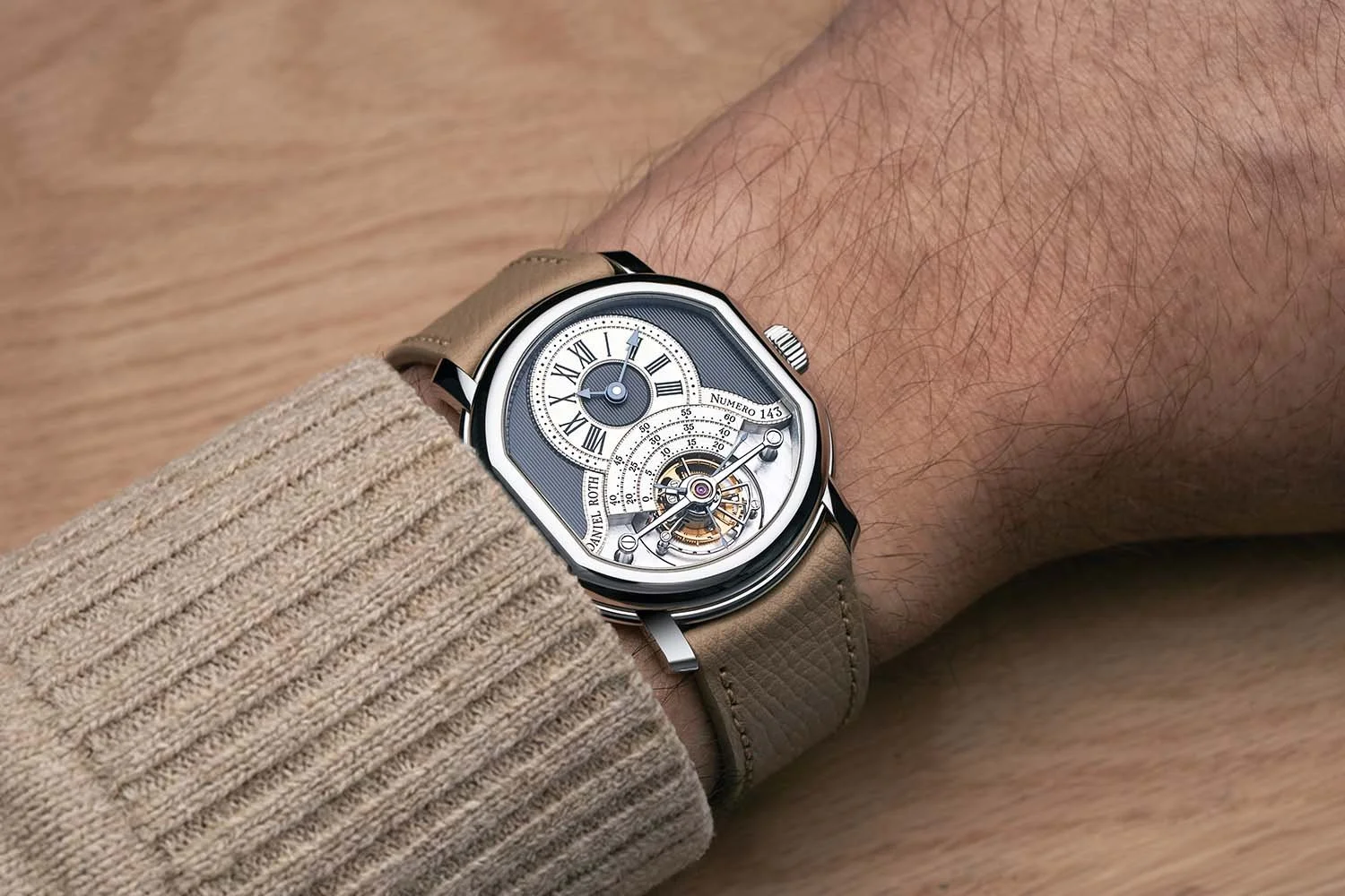 daniel-roth-platinum-tourbillon-5.jpg