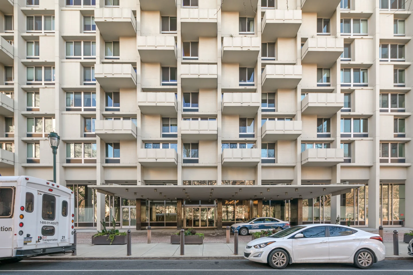 604 Washington Square Unit 1512-MLS-11.jpg