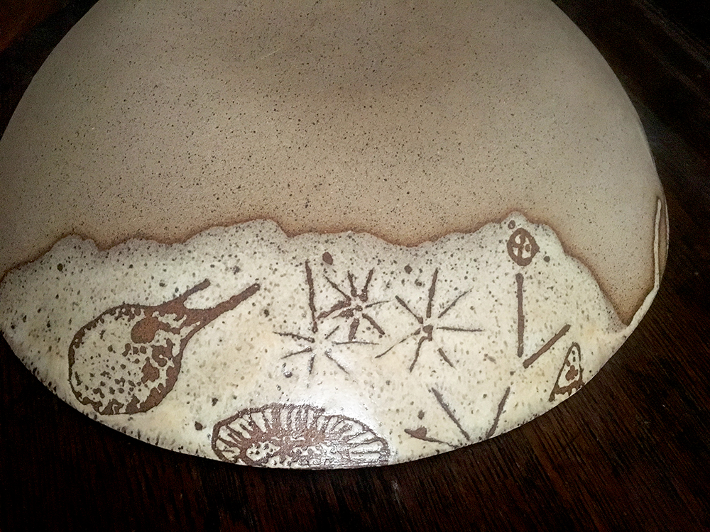  Exterior of large bowl in créme brûlée on speckled clay 
