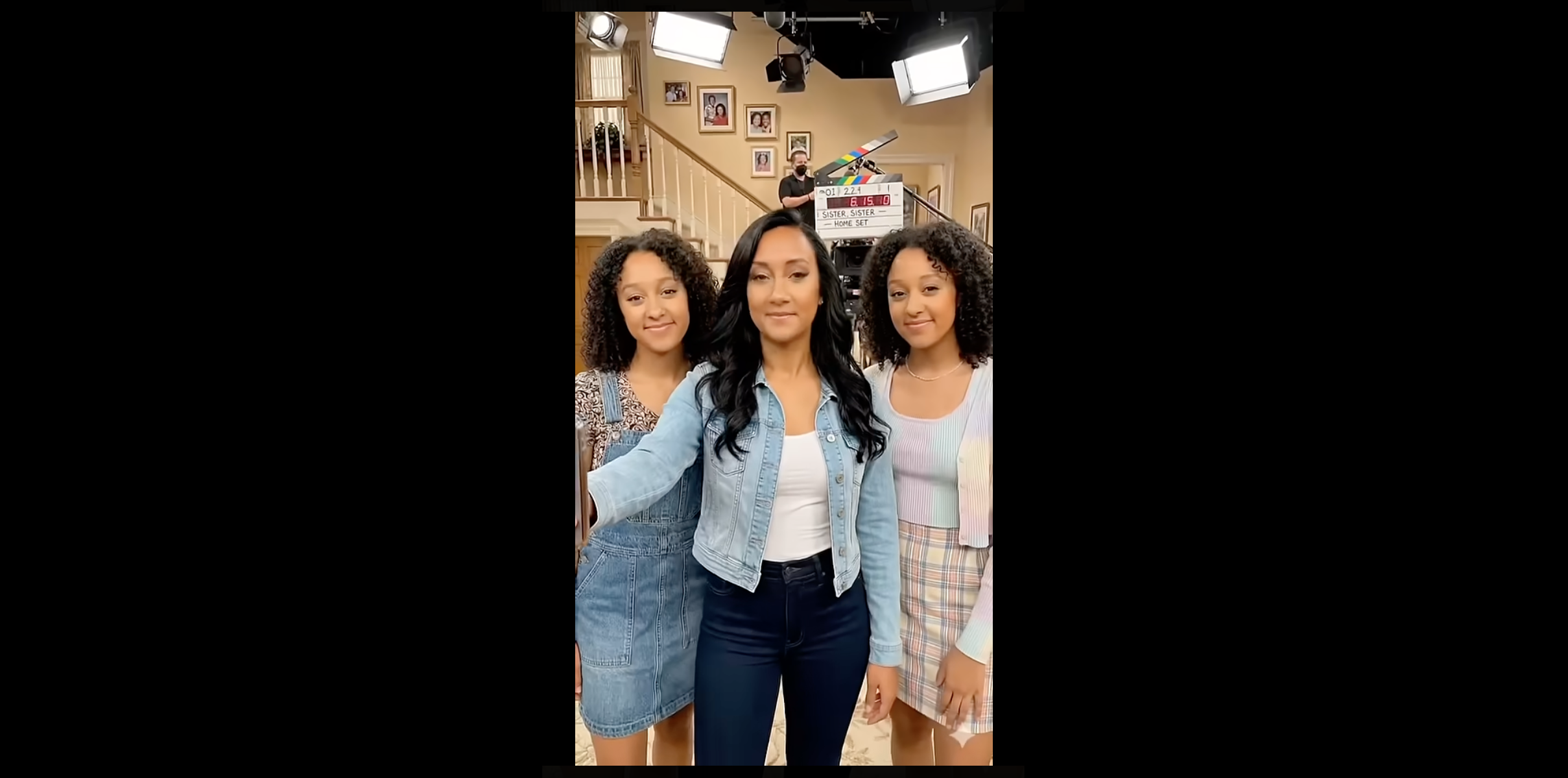 How are people making these TV selfies?