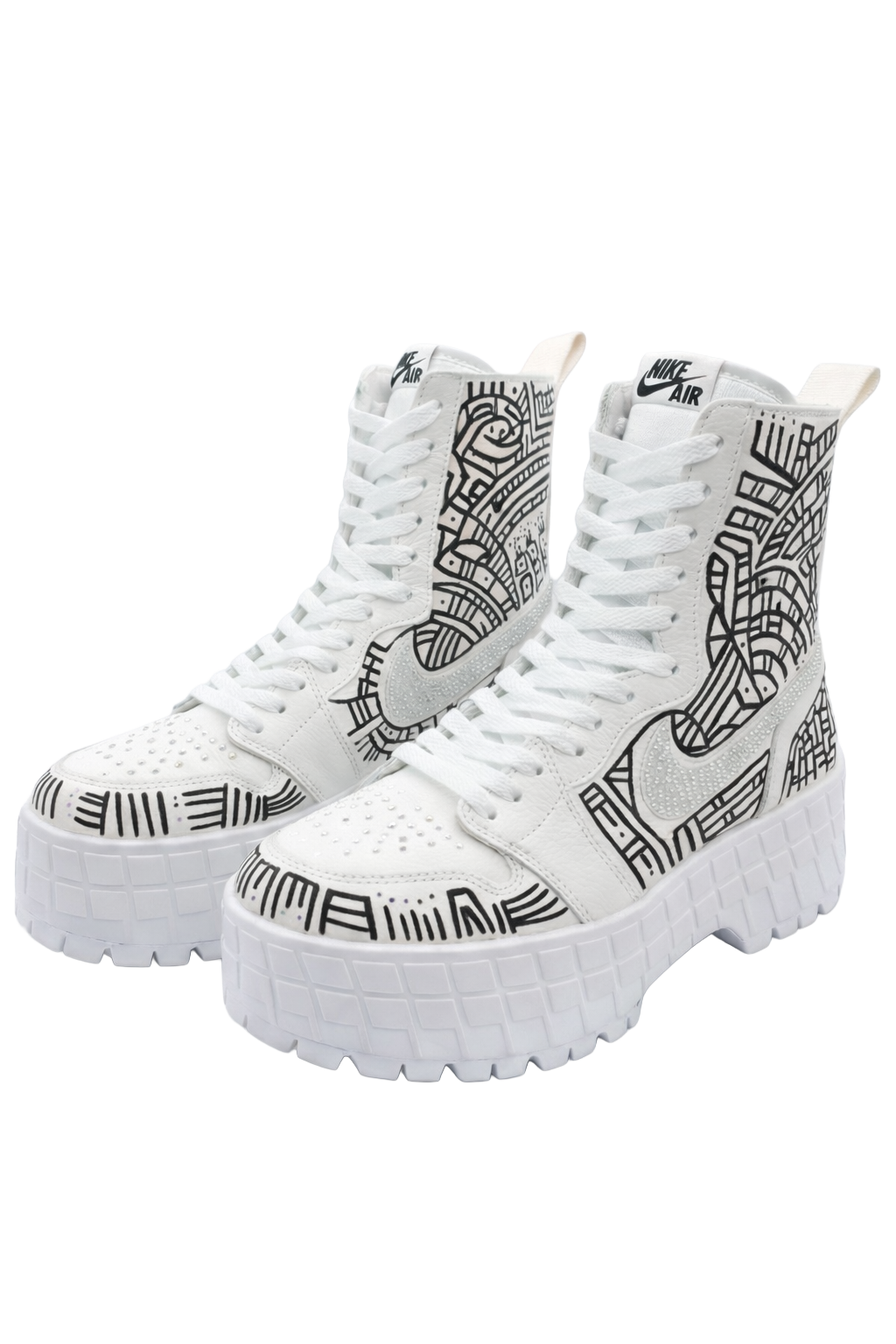 Move in Silence Sneakers