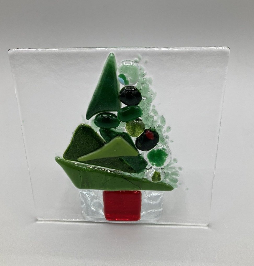 Xmas+Tree+Clear+Red+Pot+Fused+Glass+made+by+client.jpg