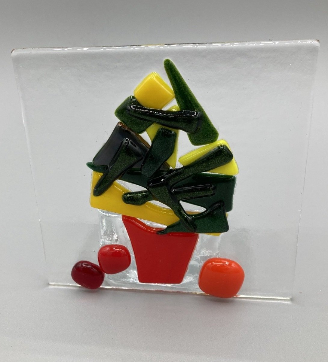 Xmas+Tree+in+Red+Pot+Fused+Glass+made+by+client.jpg