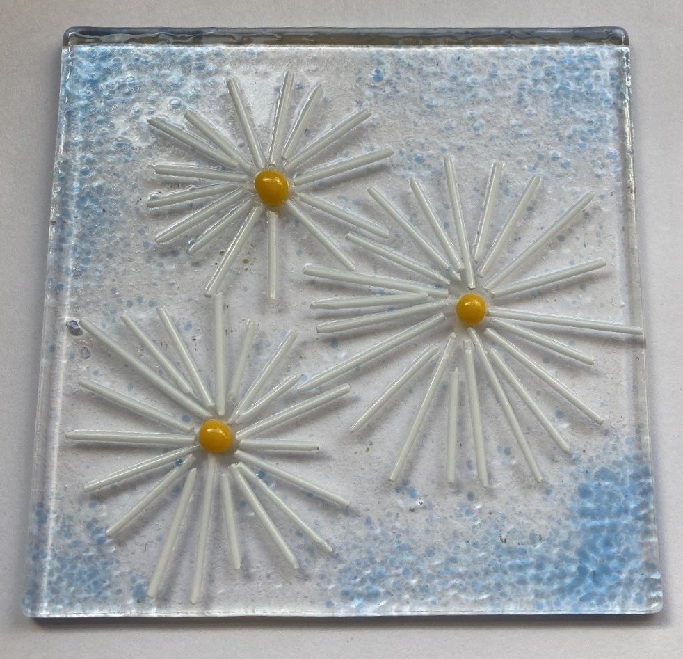 Three+Daisies+Against+Sky+Fused+Glass+-+made+by+client+05-23.jpg