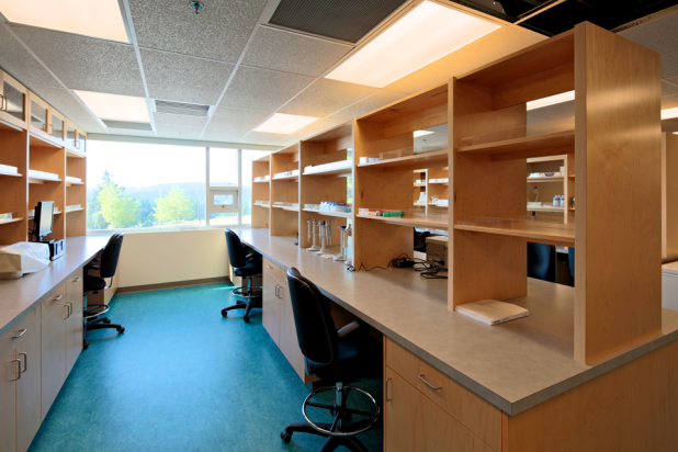 VIU International Centre for Sturgeon Studies