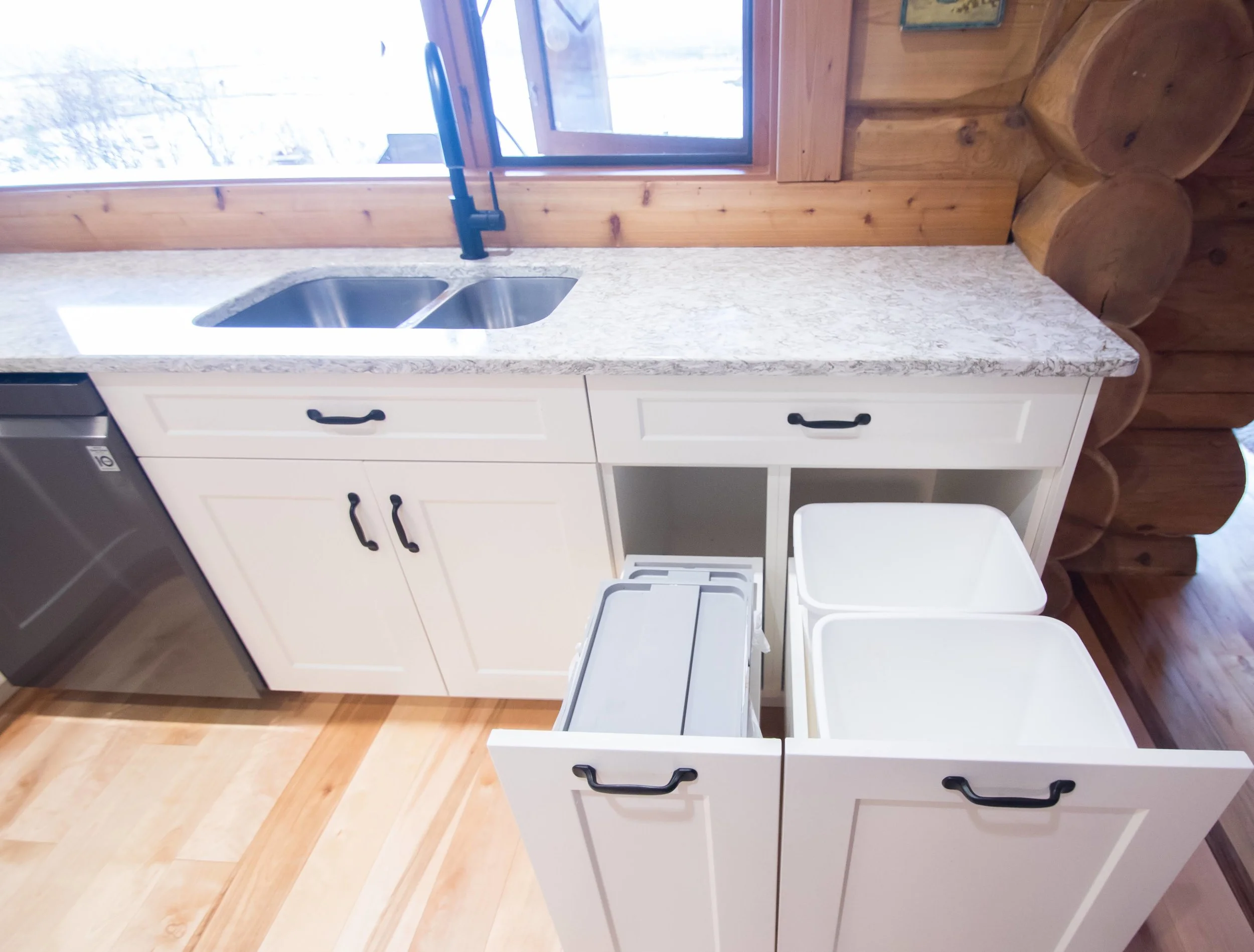 Cowichan Bay Log Home Gem