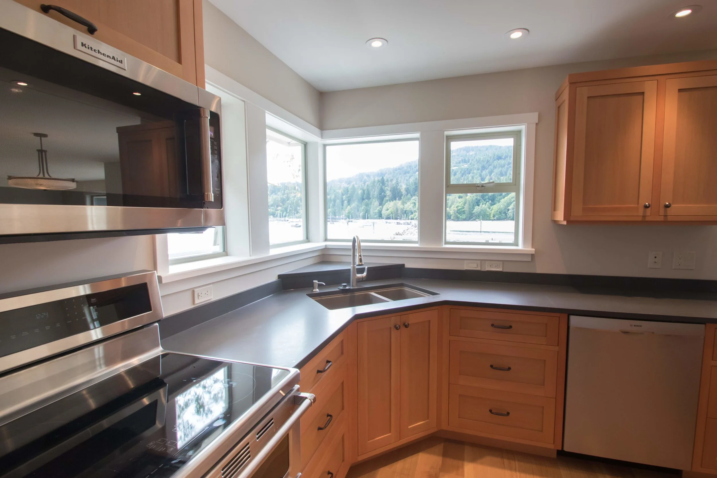 Saltspring Waterfront Townhouse