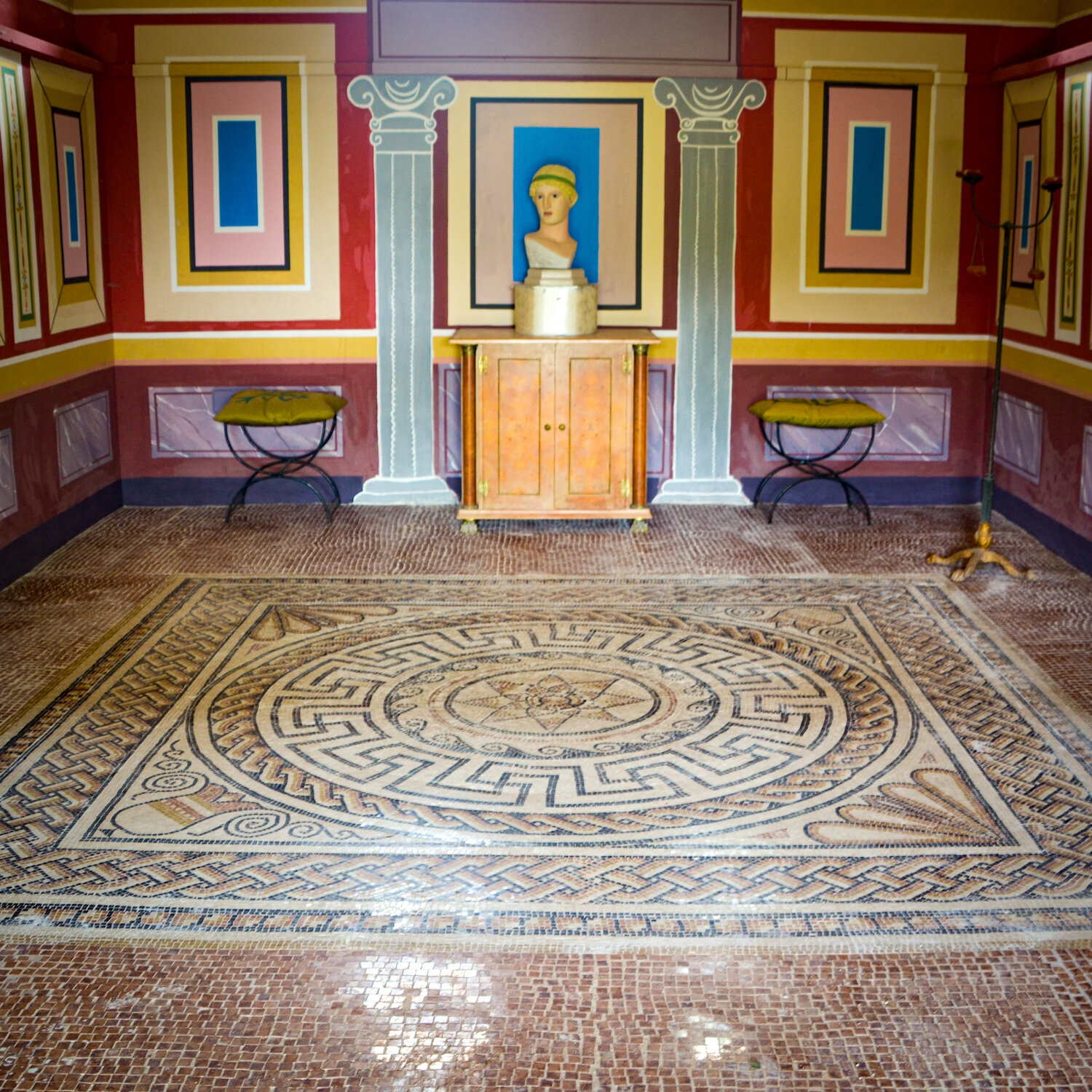 Butser Ancient Farm Roman Villa mosaic entrance room