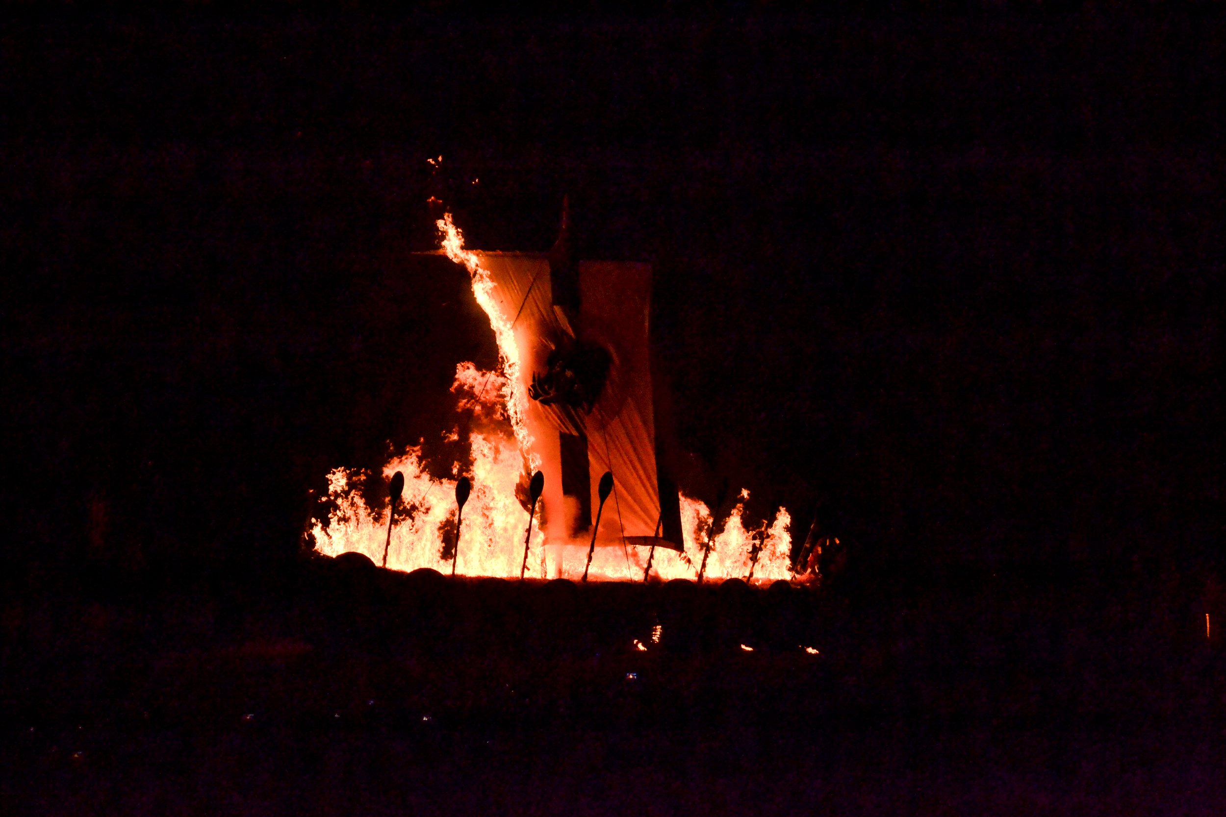 September 23, 2023 Butser Ancient Farm Equinox Boat Burn  - photo Rachel Bingham-0205.jpg