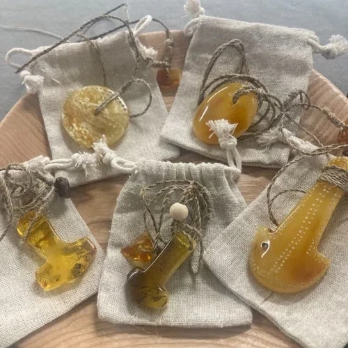 Amber+pendants.jpg