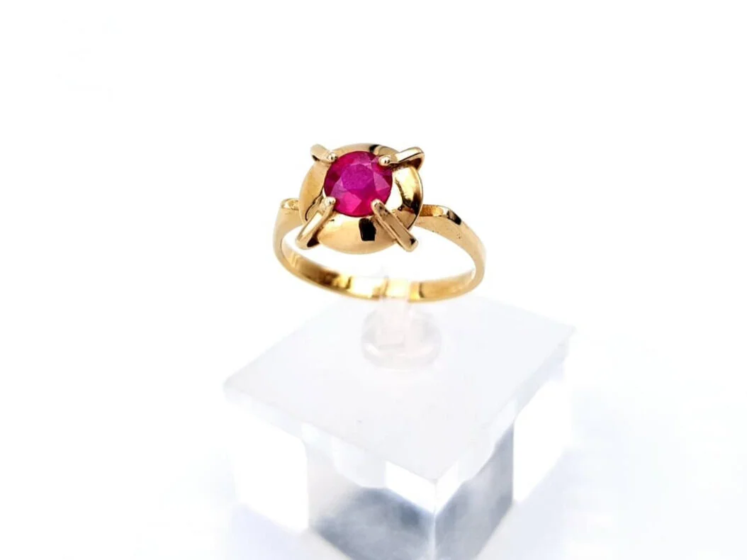 9DA0684F-DF80-4E74-A076-0DBEFD242DCE