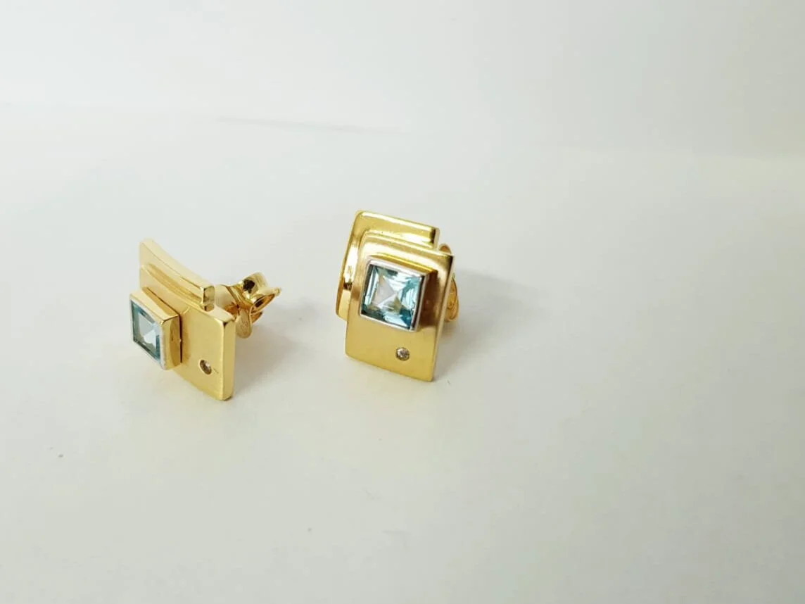 7154AF85-AD14-4F6B-BE68-DE39B158FEC7