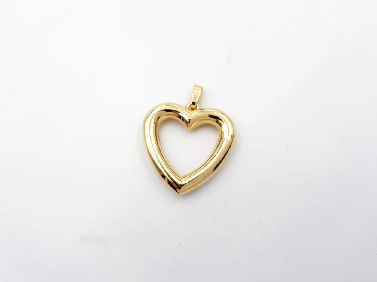 D7B972BA-F4BE-422A-ACB5-00988782D1E5