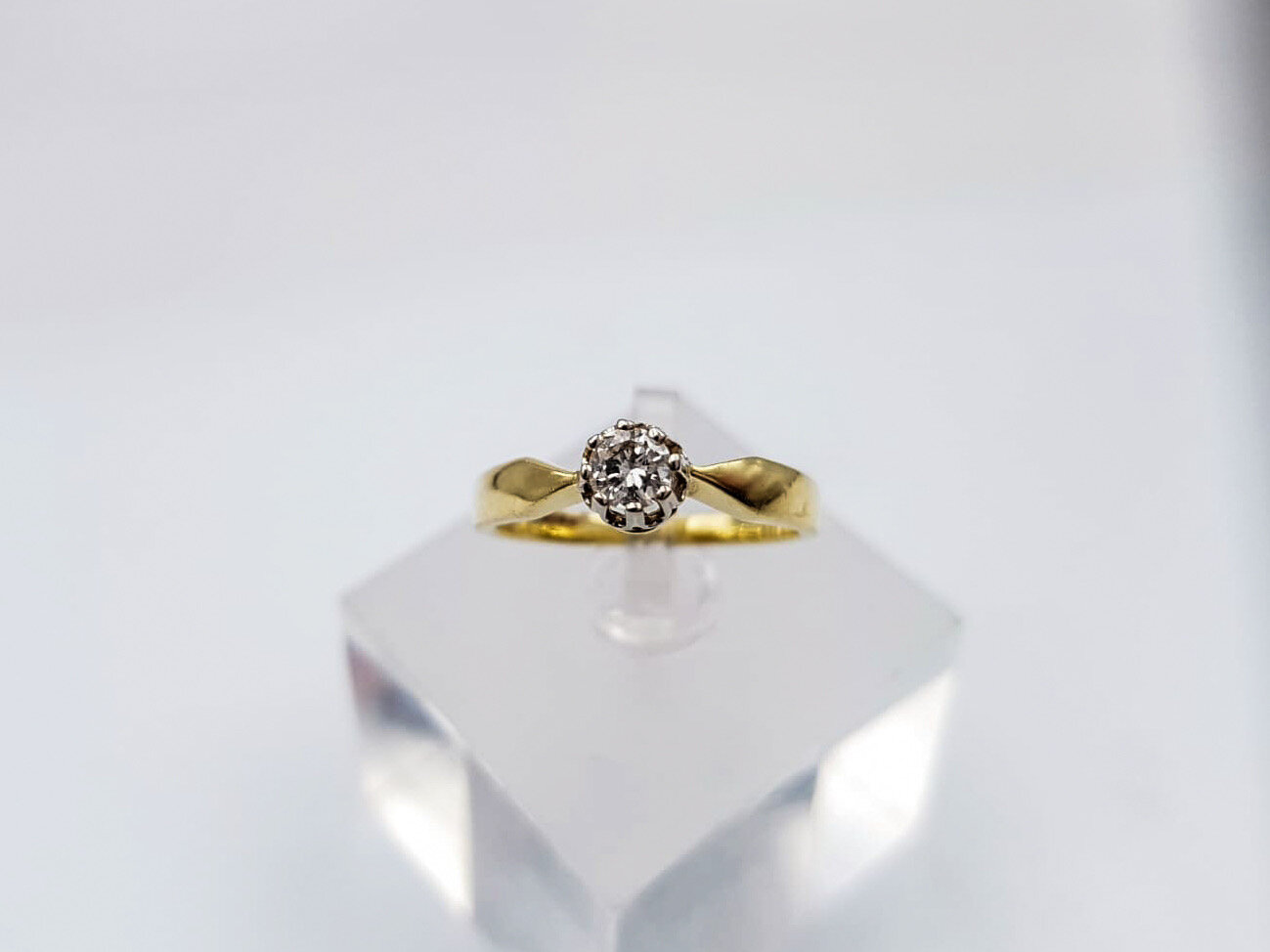 A24153A7-82BF-40CC-B4D9-FDEA8A6C2B0B