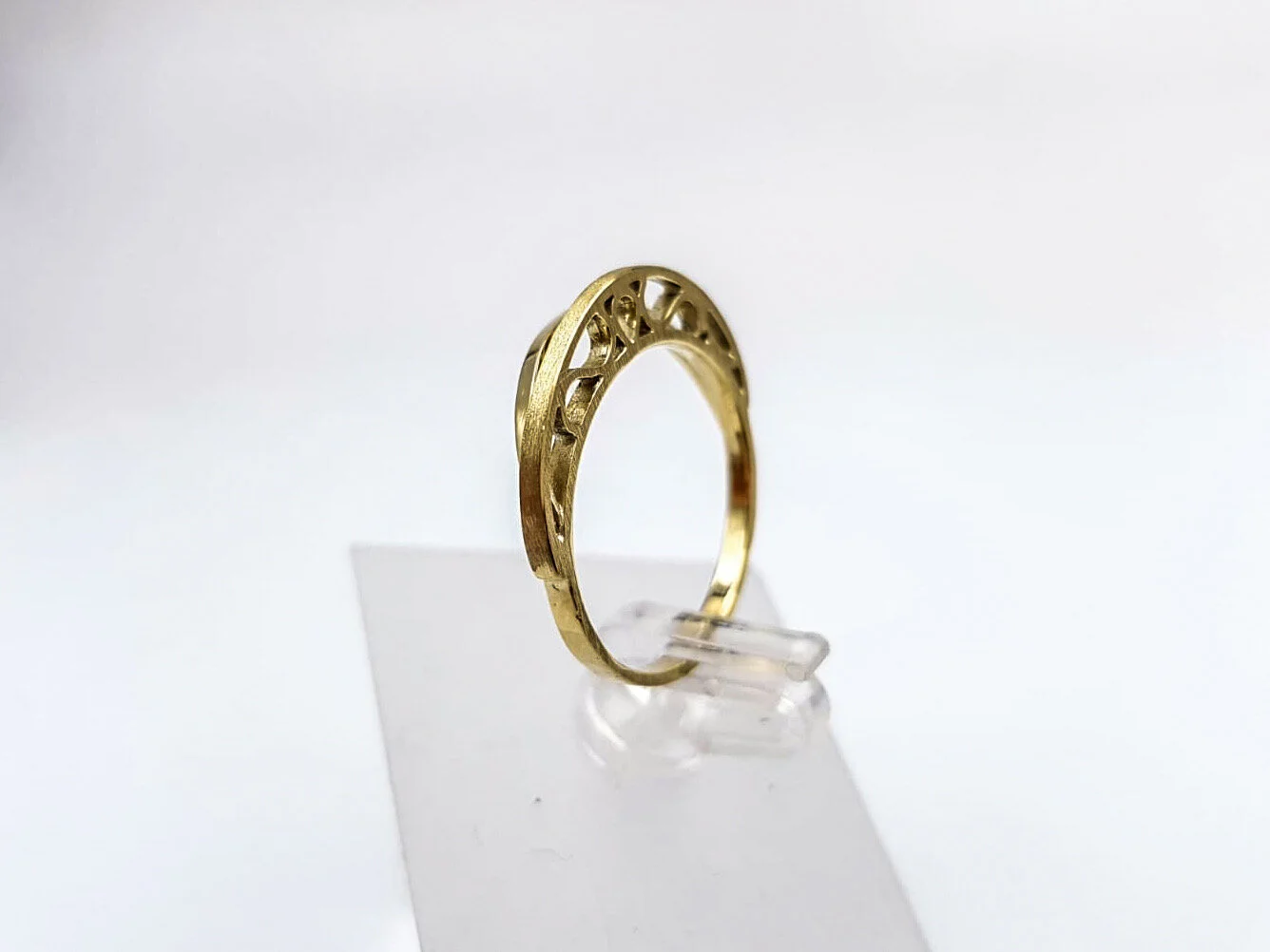 F432524C-C740-4560-9B70-32F7516FB5C6