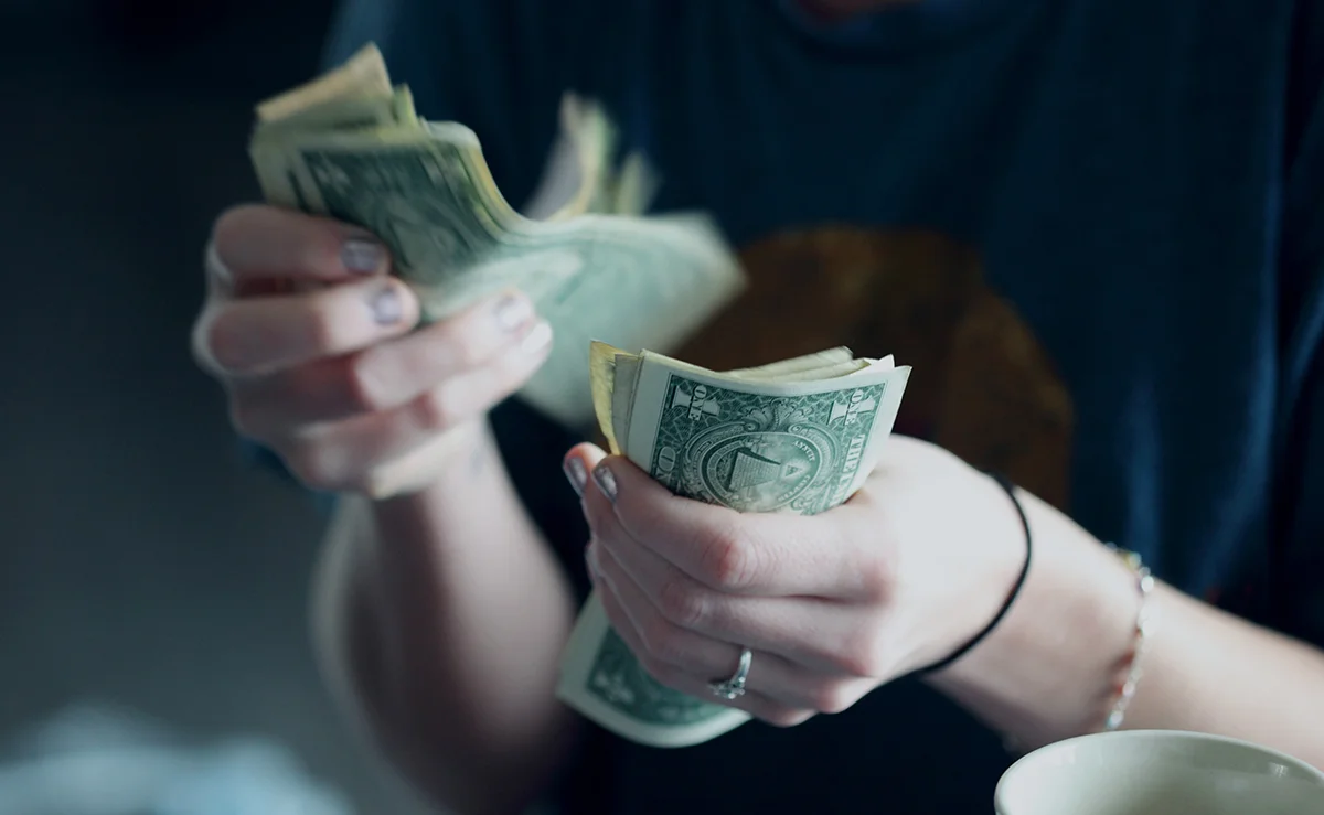 California-Nonprofit-Compliance-With-Minimum-Wage-Requirements.jpg