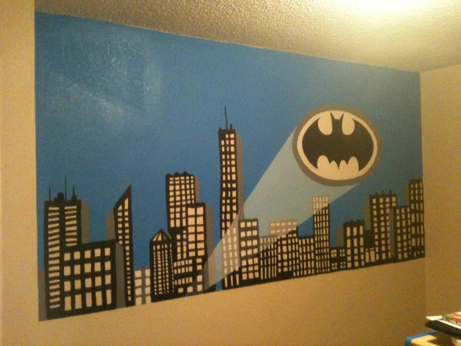 BATMURAL.jpg