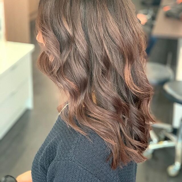 Fresh color and cut for this beautiful lady then Styled with GHD soft curl tong for effortless waves. By our director Jackie ✂️