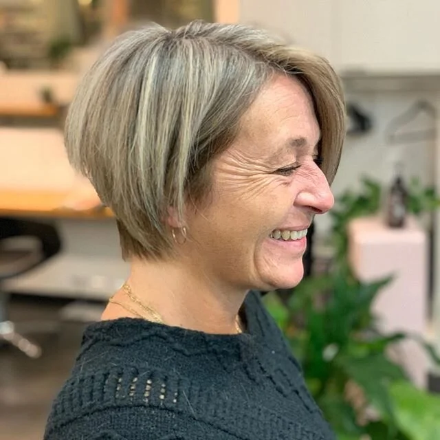 BEFORE &bull;AFTER👌Swipe👉to see before .
Color @tara_jacouhair &amp; Cut @jackiejacouhair