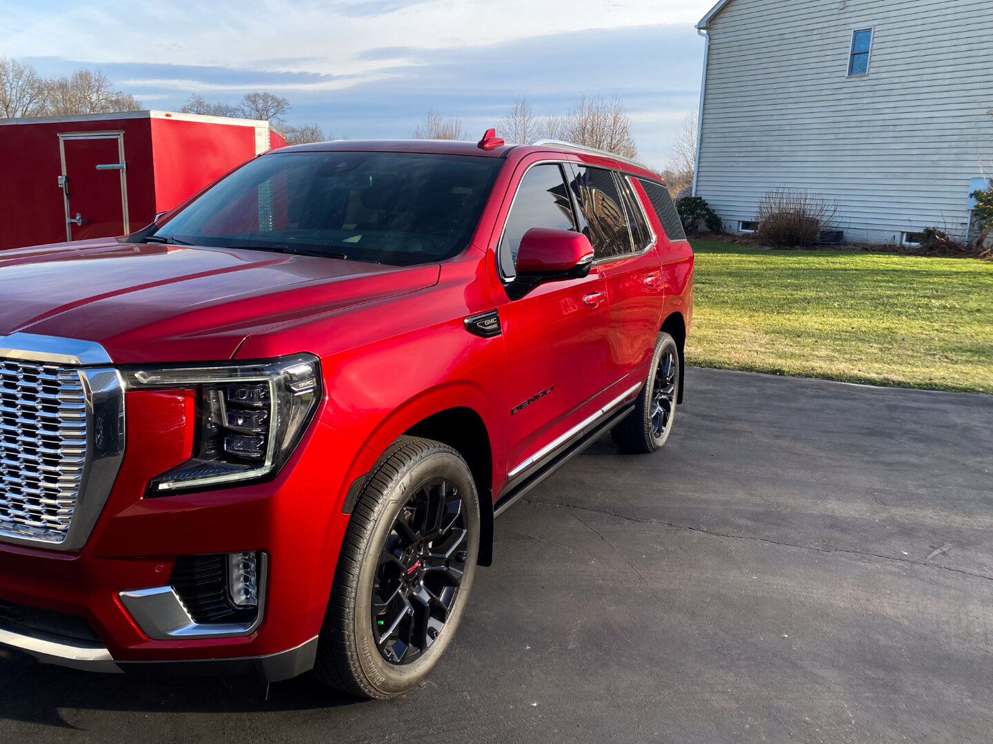 Shout out to our incredible customers for choosing Soler Performance to take their rides to the next level! 🚗💨 Here's a sneak peek of one of our customers, Dennis and his GMC Yukon Denali equipped with our Throttle Controller, with a powerful Throt