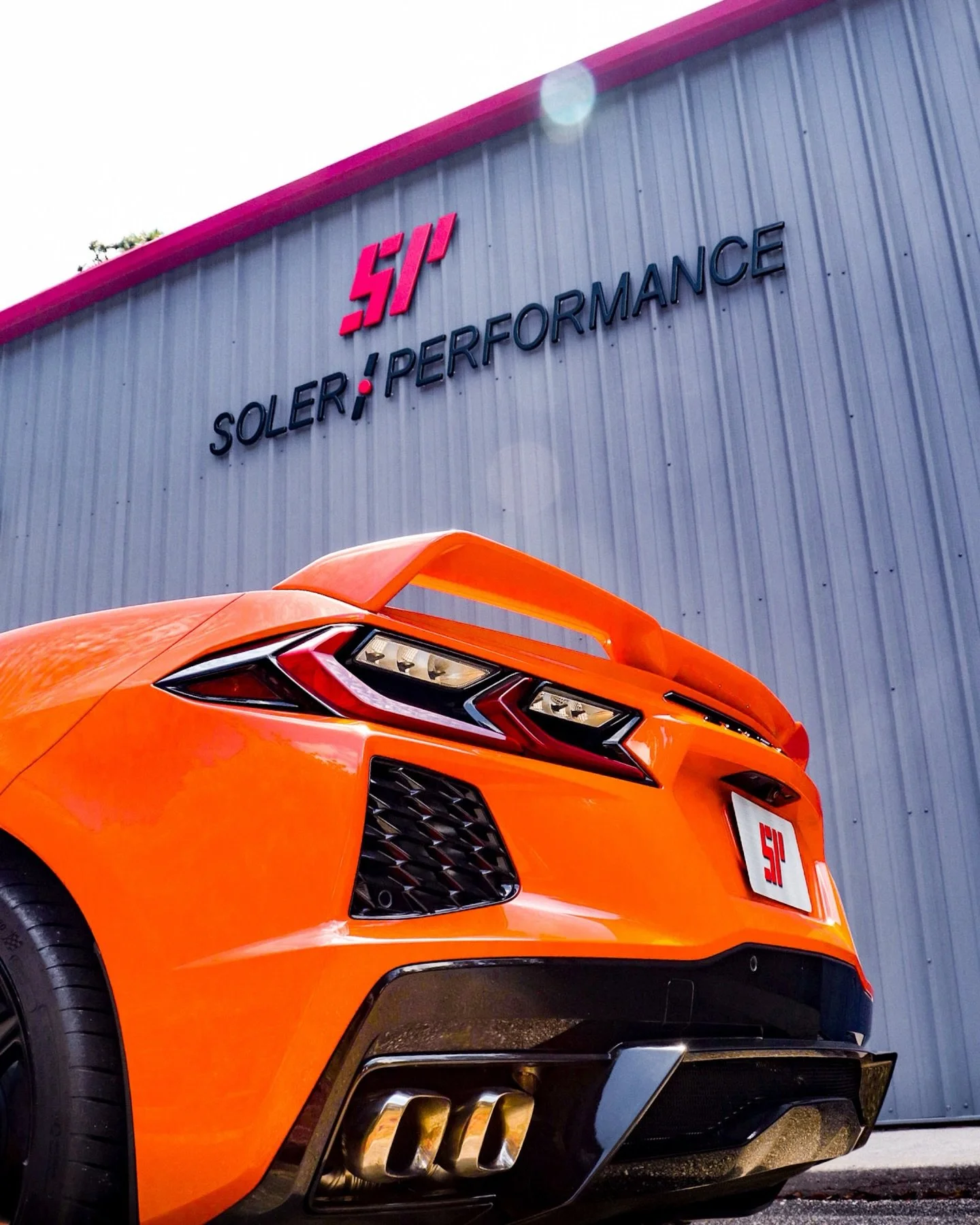 C8 Stingray Z51.
Featuring our throttle controller, plus a first look at what&rsquo;s coming 👀
Sharper response. Smoother control.

Stay tuned...
Hit the link in our bio to upgrade yours now!

📸: @urbanautomedia 
#c8corvette #c8stingray #c8z51 #cor