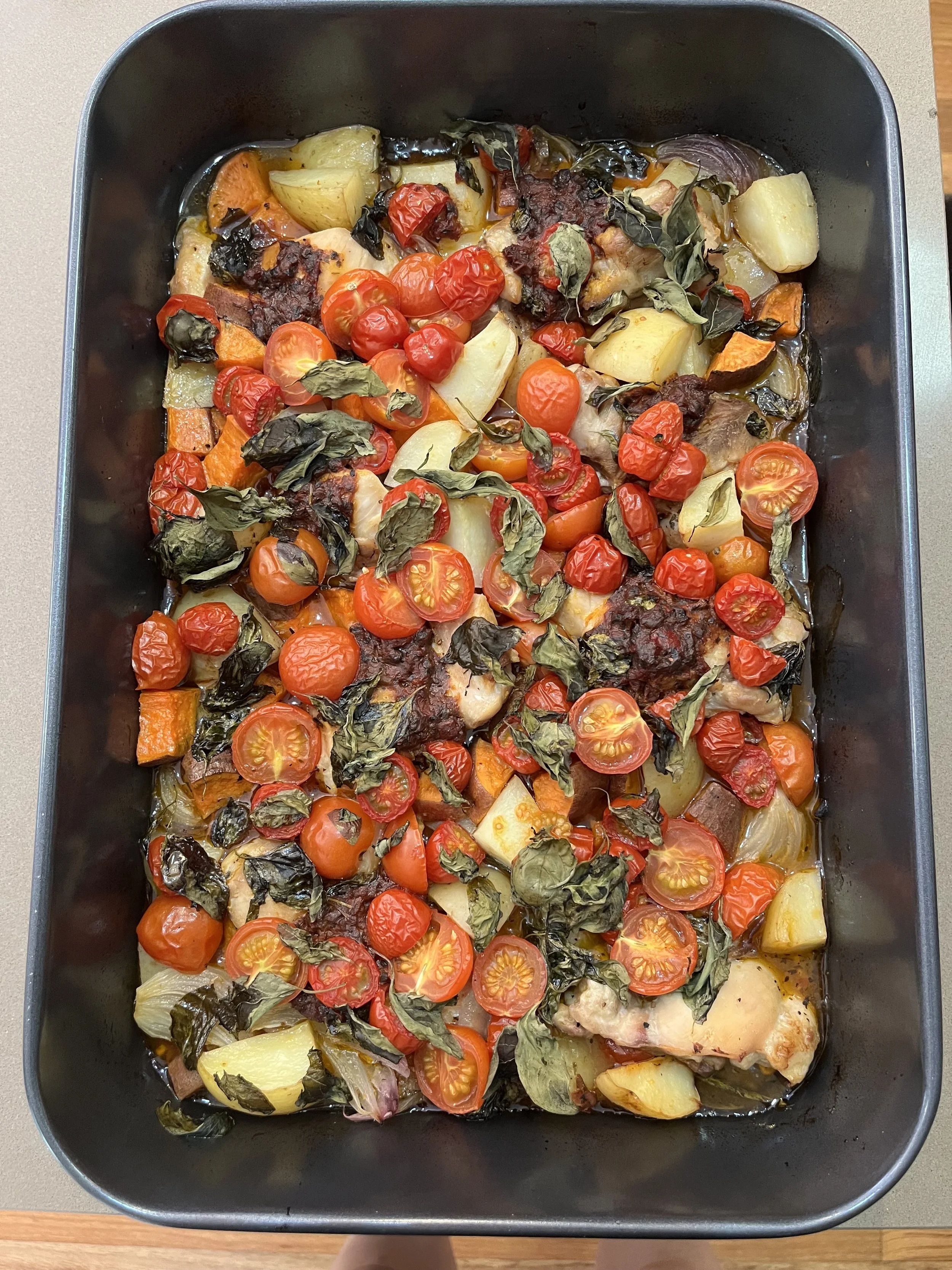 Jamie Oliver's Italian-Inspired Chicken Traybake: A Midweek Delight