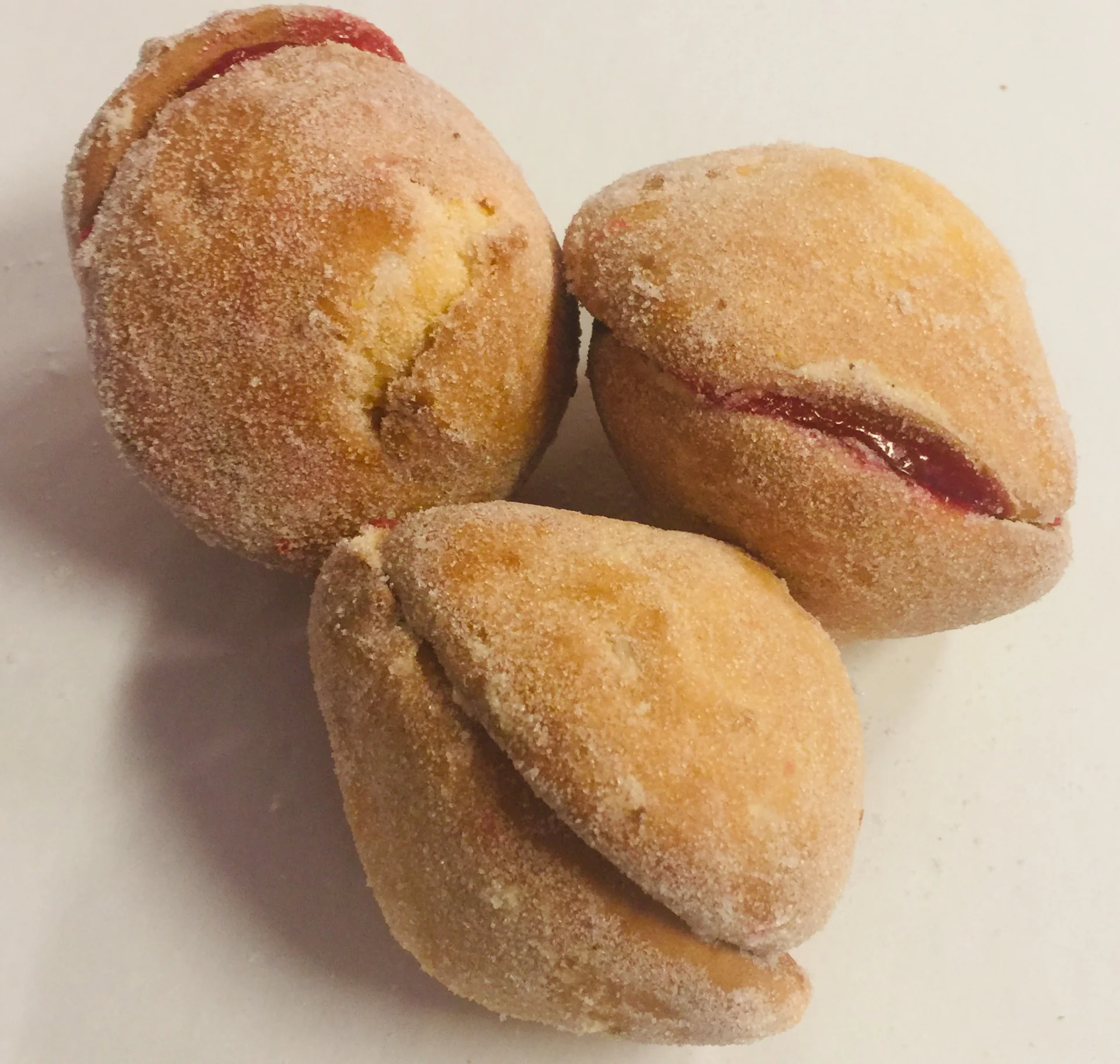 Besos/Yo-yo's (Kisses or Yo-yo's