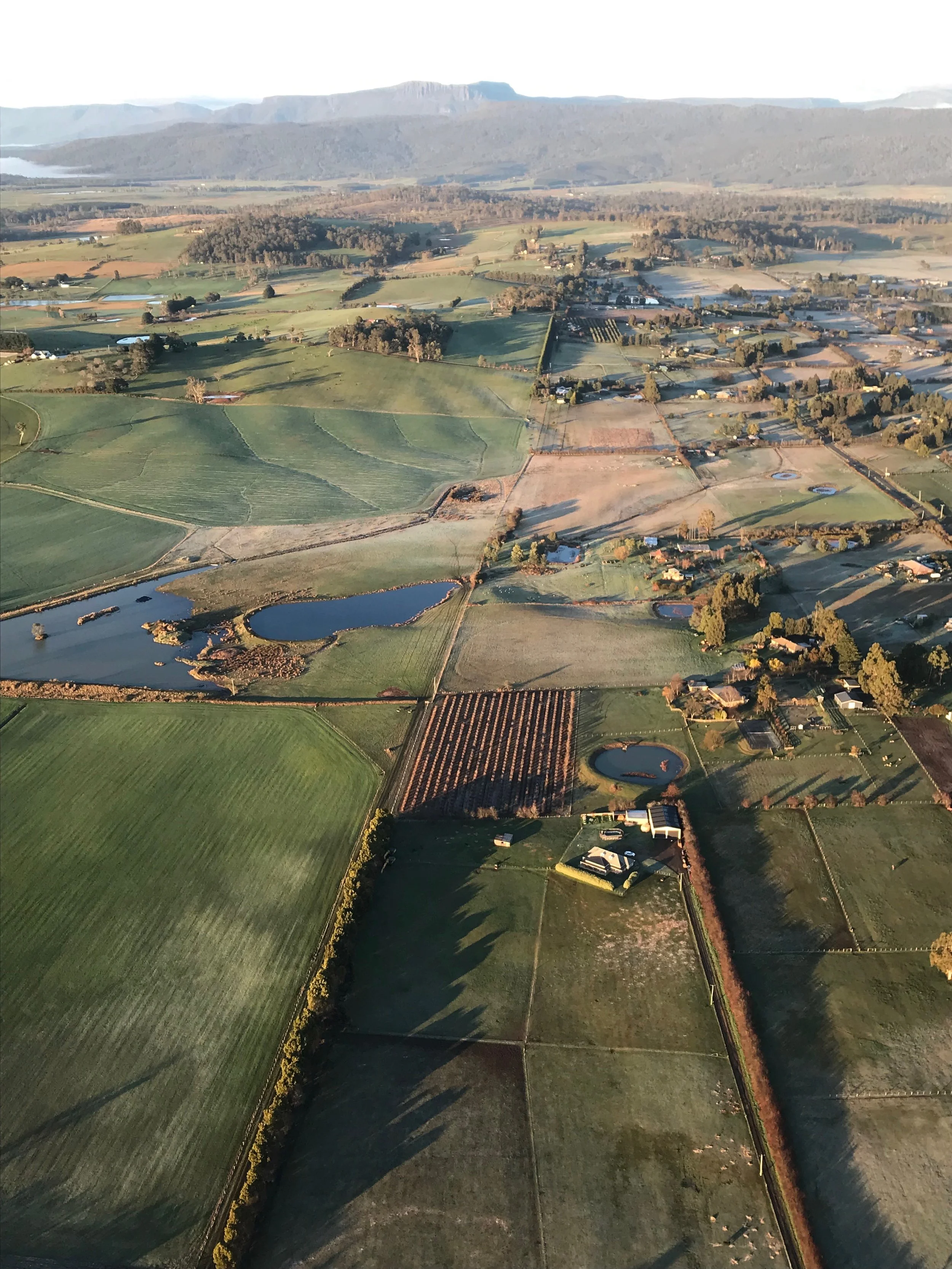 Ballooning over Tasmania 