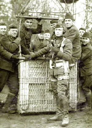 Anzac Day - 'The balloonatics',  WW1 observation balloon pilots