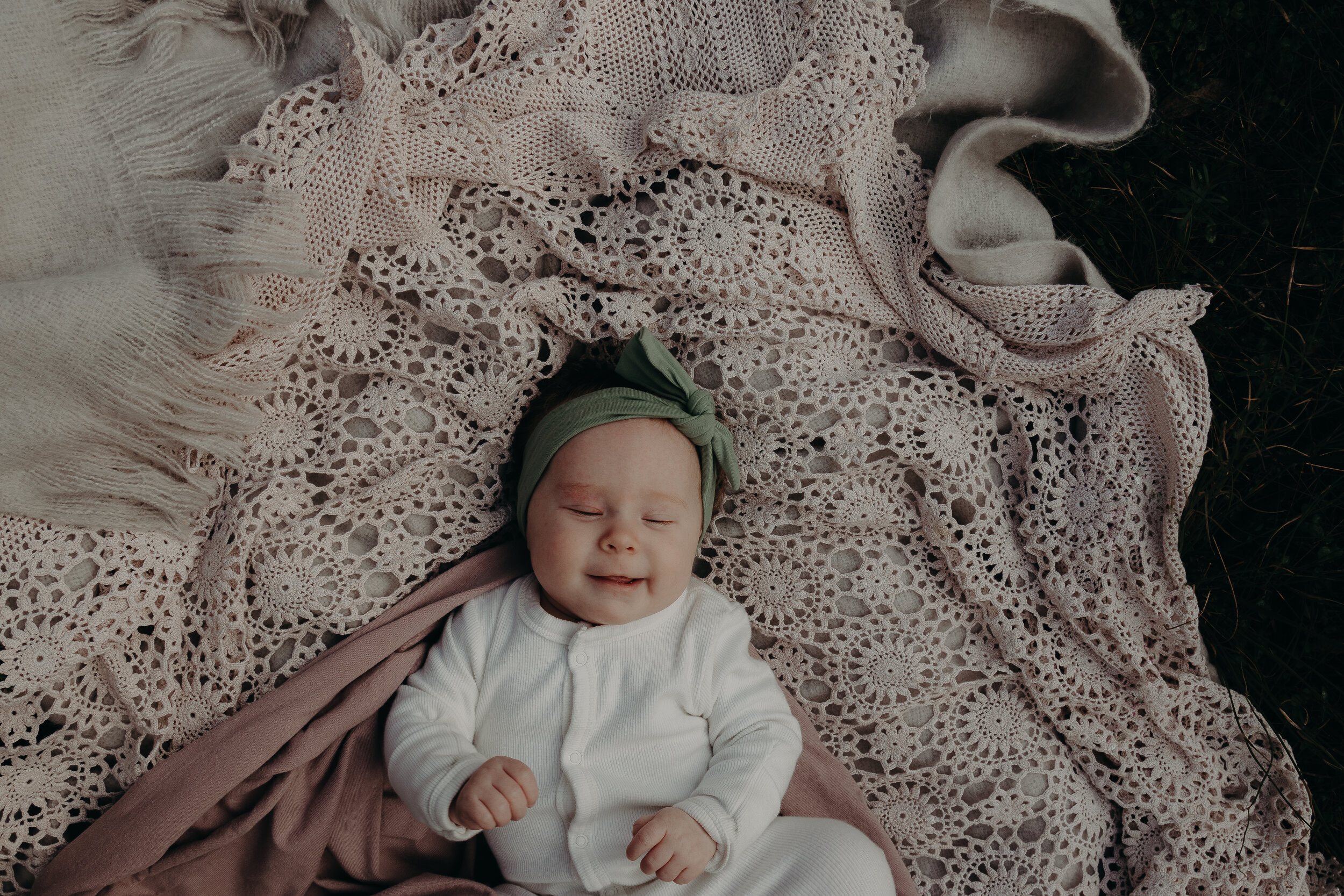 BLOG_PARNELL_NEWBORN_PHOTO_SESSION_31082019-20.jpg