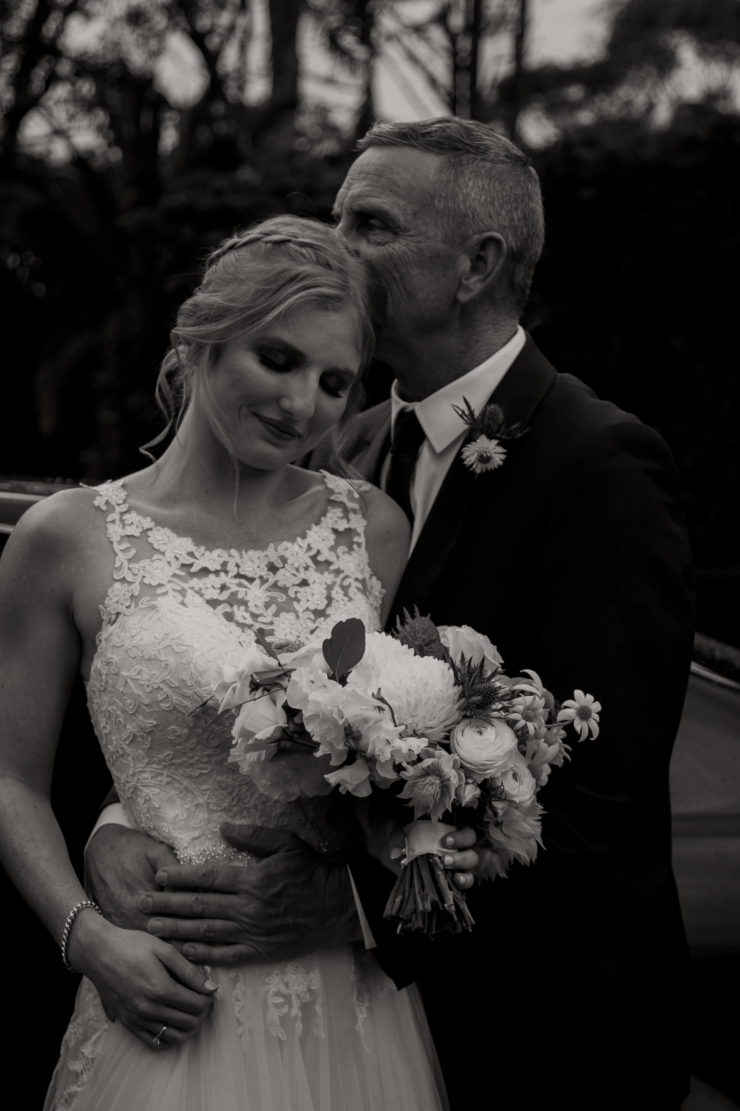 BLOG_COLLIMORE_WEDDING_PHOTO_SESSION_RECEPTION_21092019-24.jpg