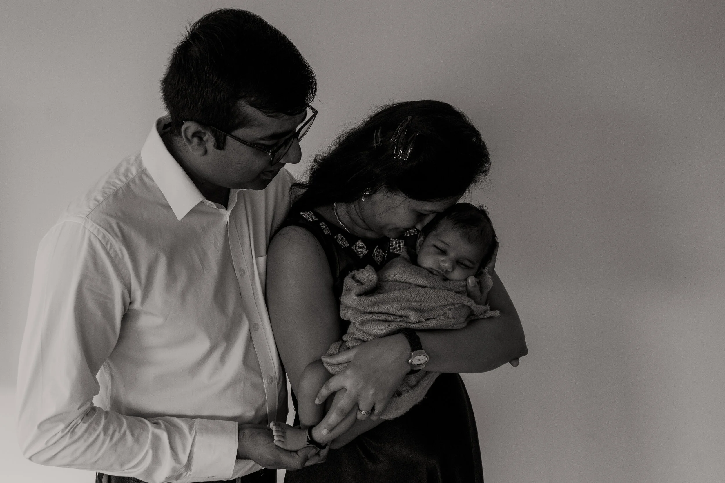 BLOG_PATHAK_NEWBORN_PHOTO_SESSION_02112019-3.jpg