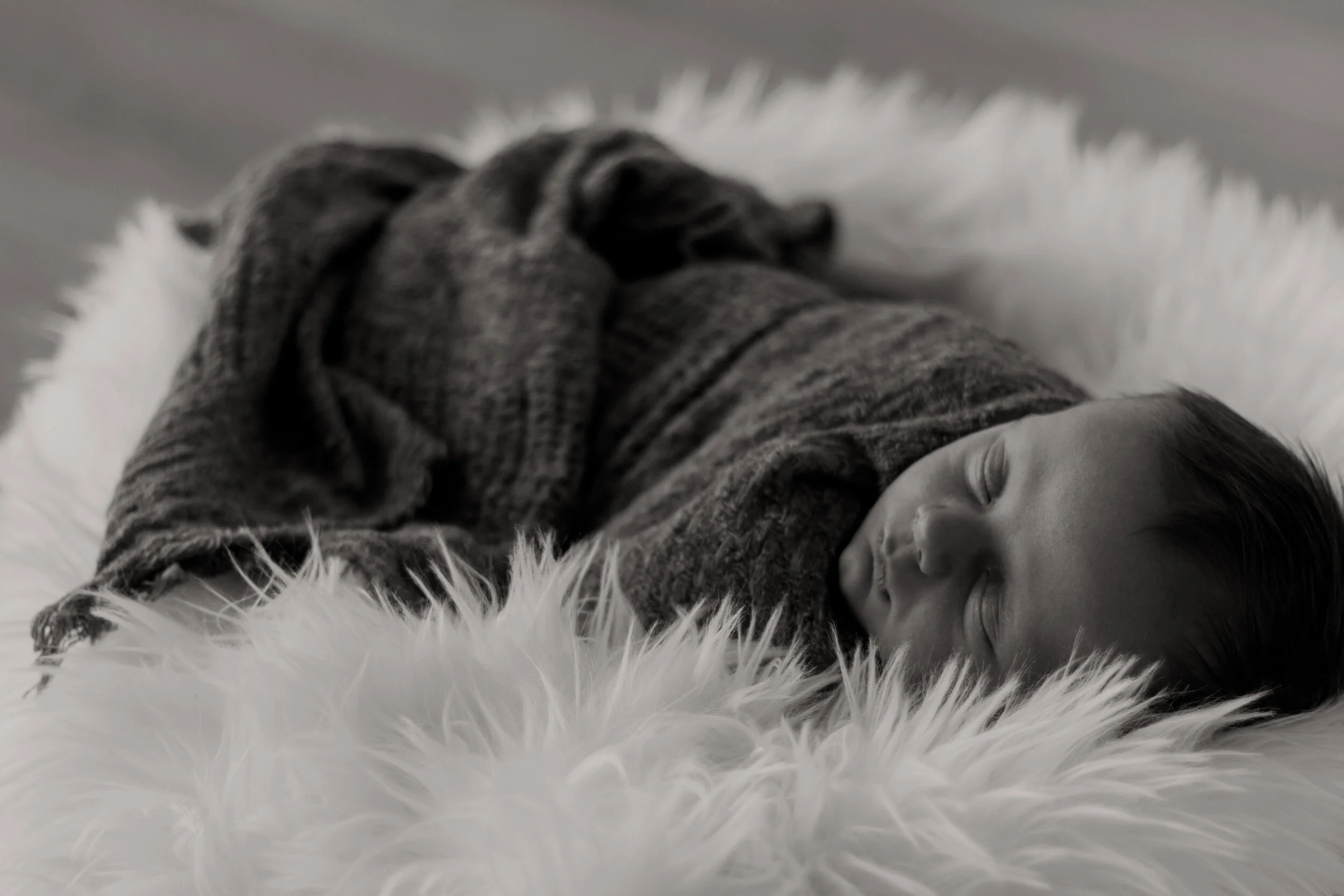 HUCKER_NEWBORN_PHOTO_SESSION_06112019_BLOG-21.jpg