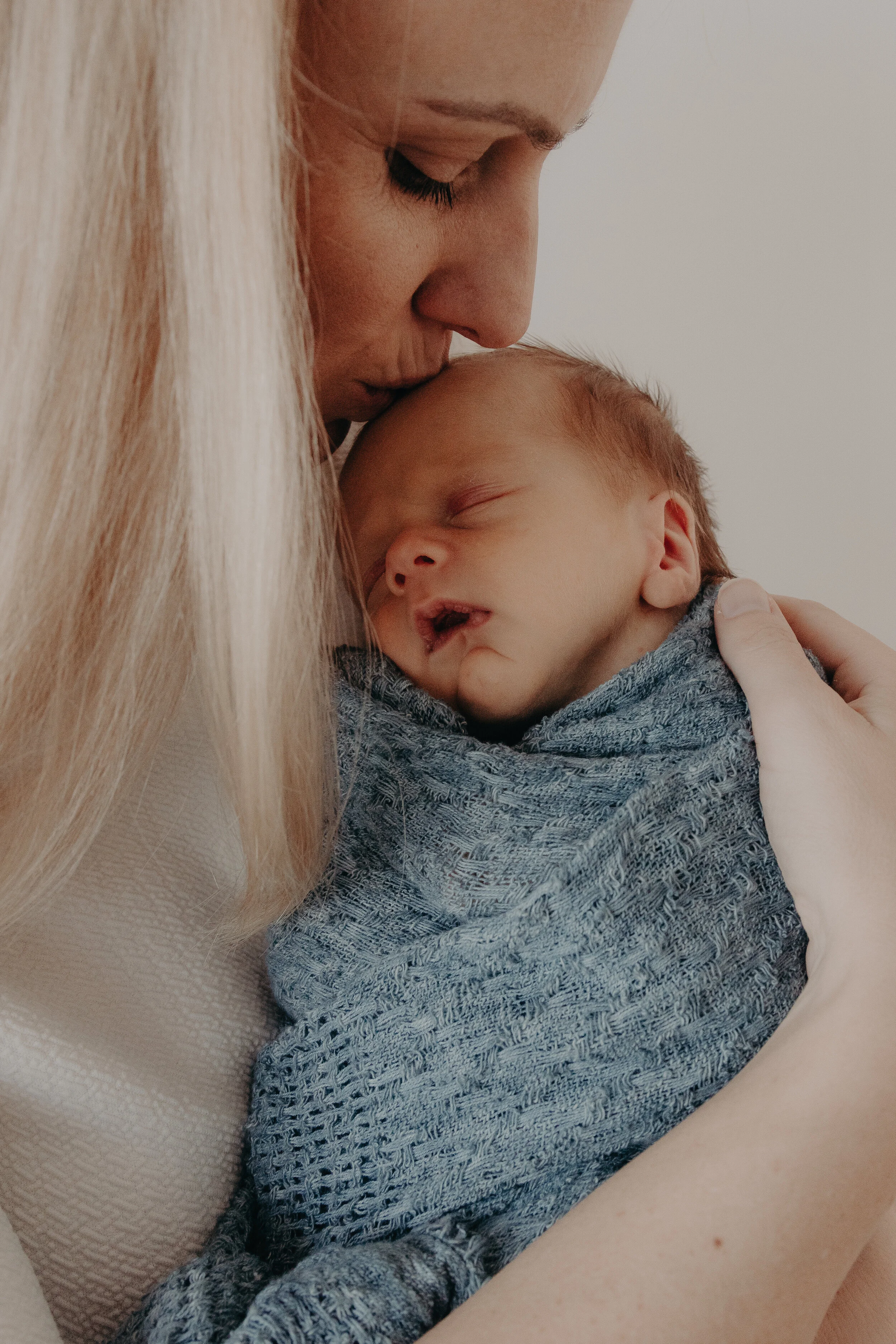 HUCKER_NEWBORN_PHOTO_SESSION_06112019_BLOG-3.jpg