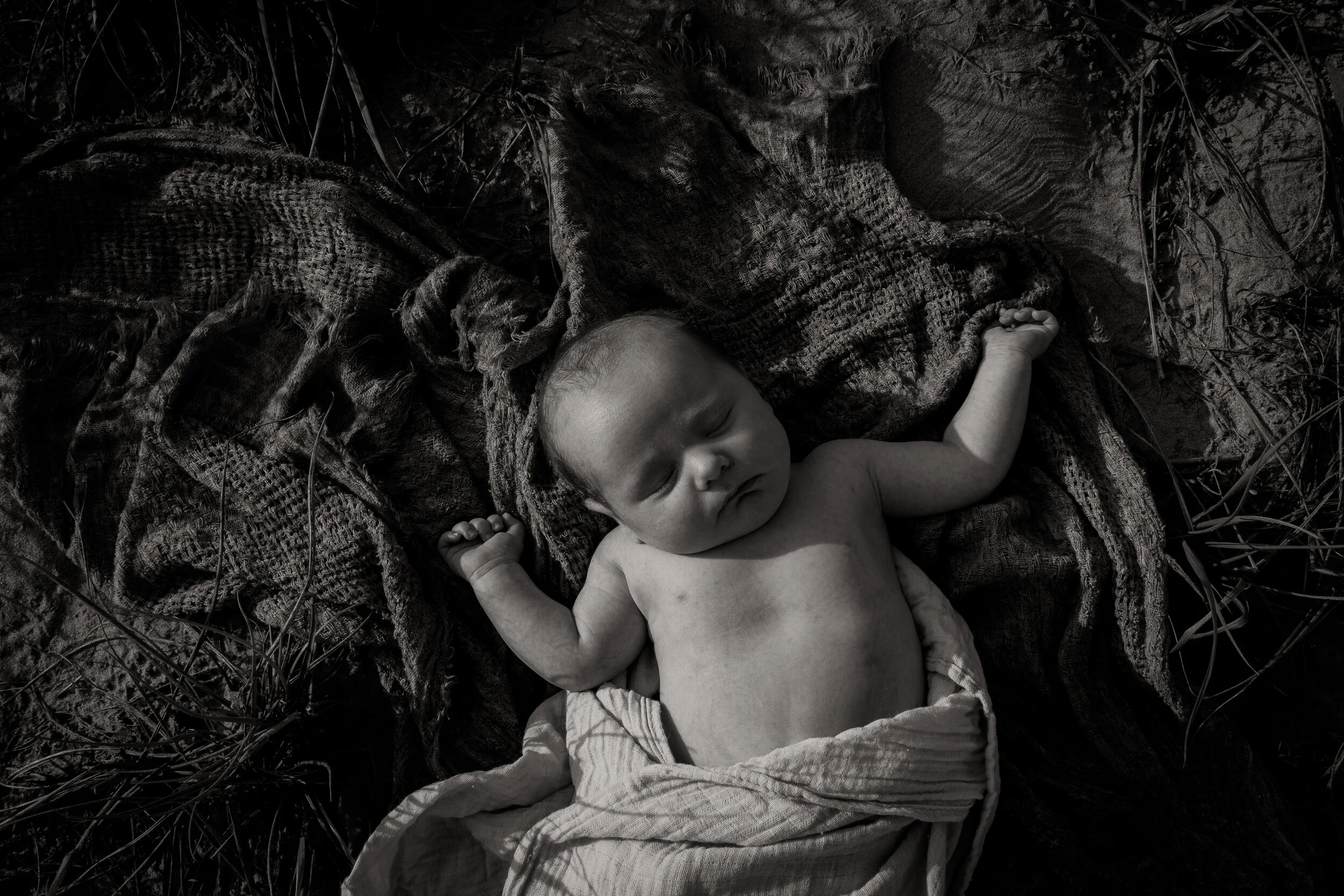 DALEY_NEWBORN_PHOTO_SESSION_BLOG-14.jpg