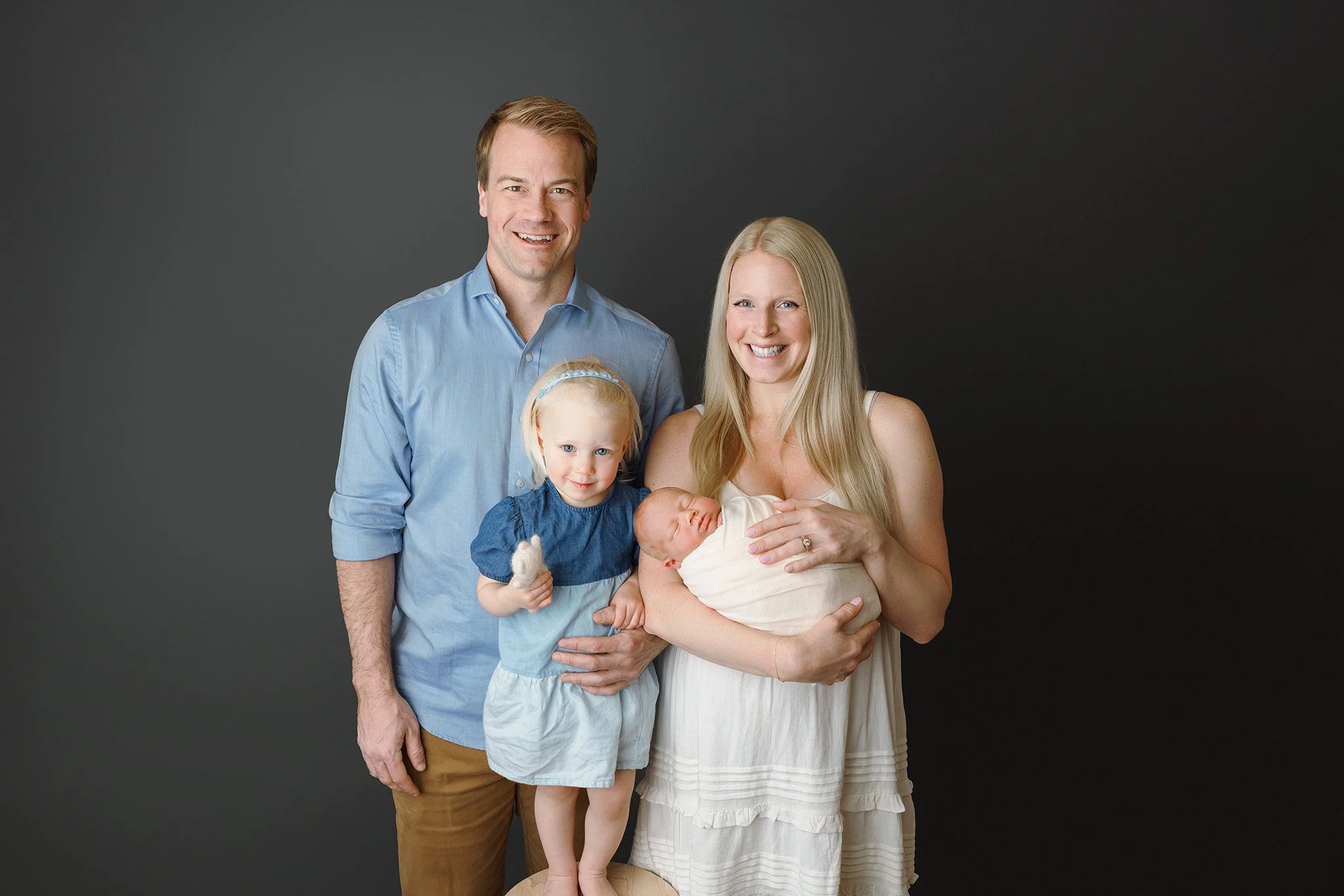 SeattleNewbornPhotographer_15.jpg