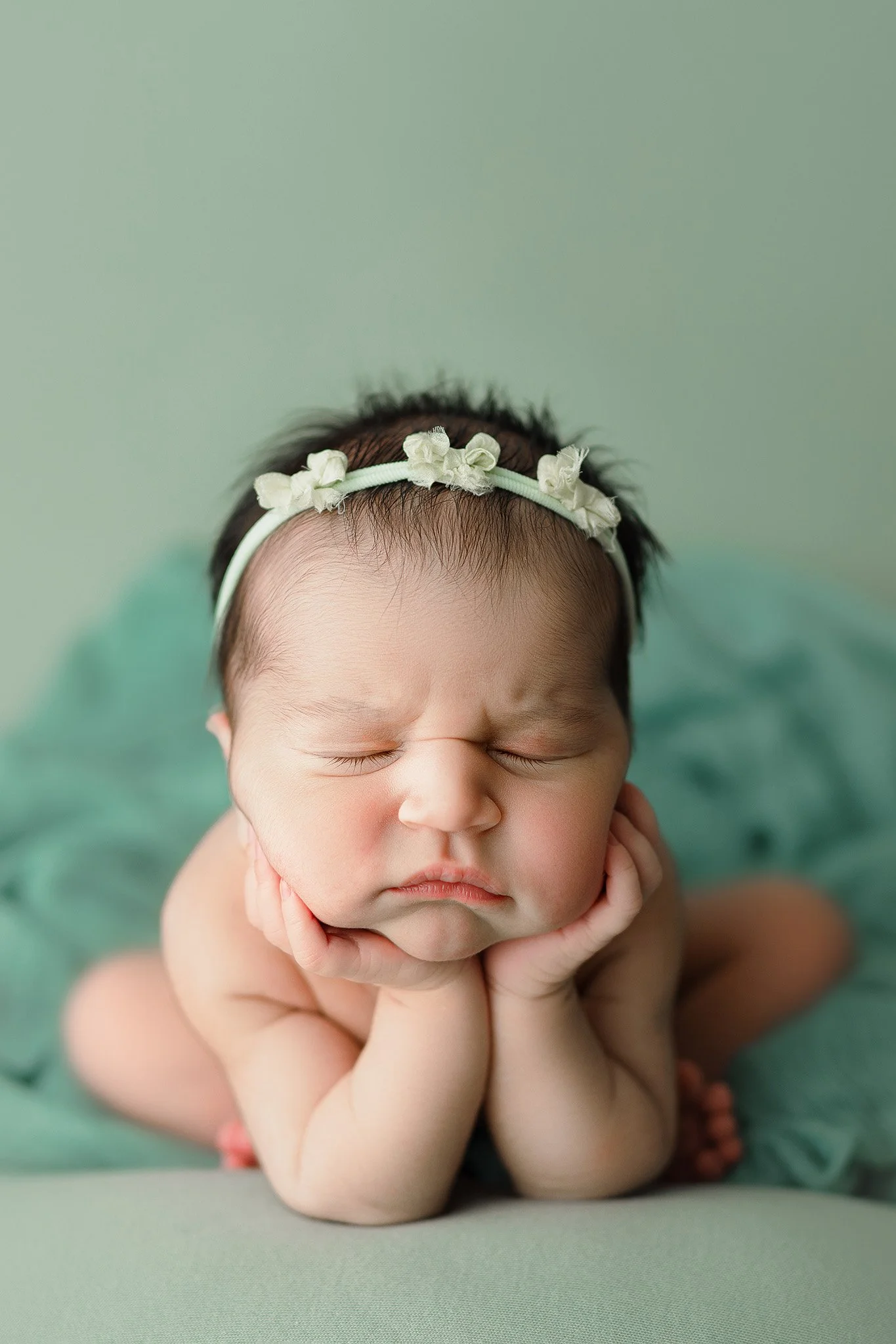 IMGL1675 newborn photographer ©JuliaChristinaPhotography.jpg