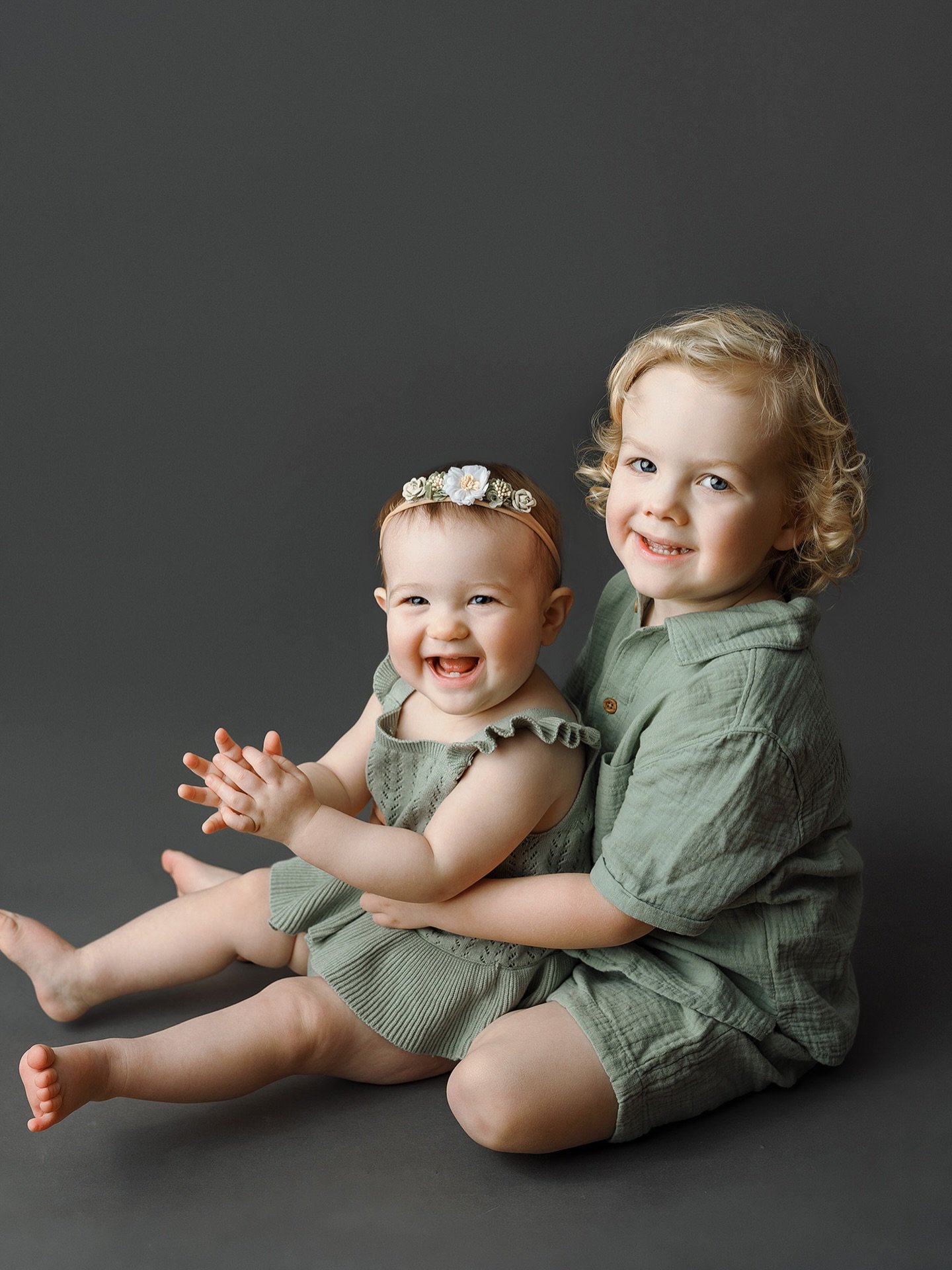 💚💚 

#milestonesession
#seattleportraitphotographer
#tacomaportraitphotographer
#birthdayphotosession 
#kidsportraitsession