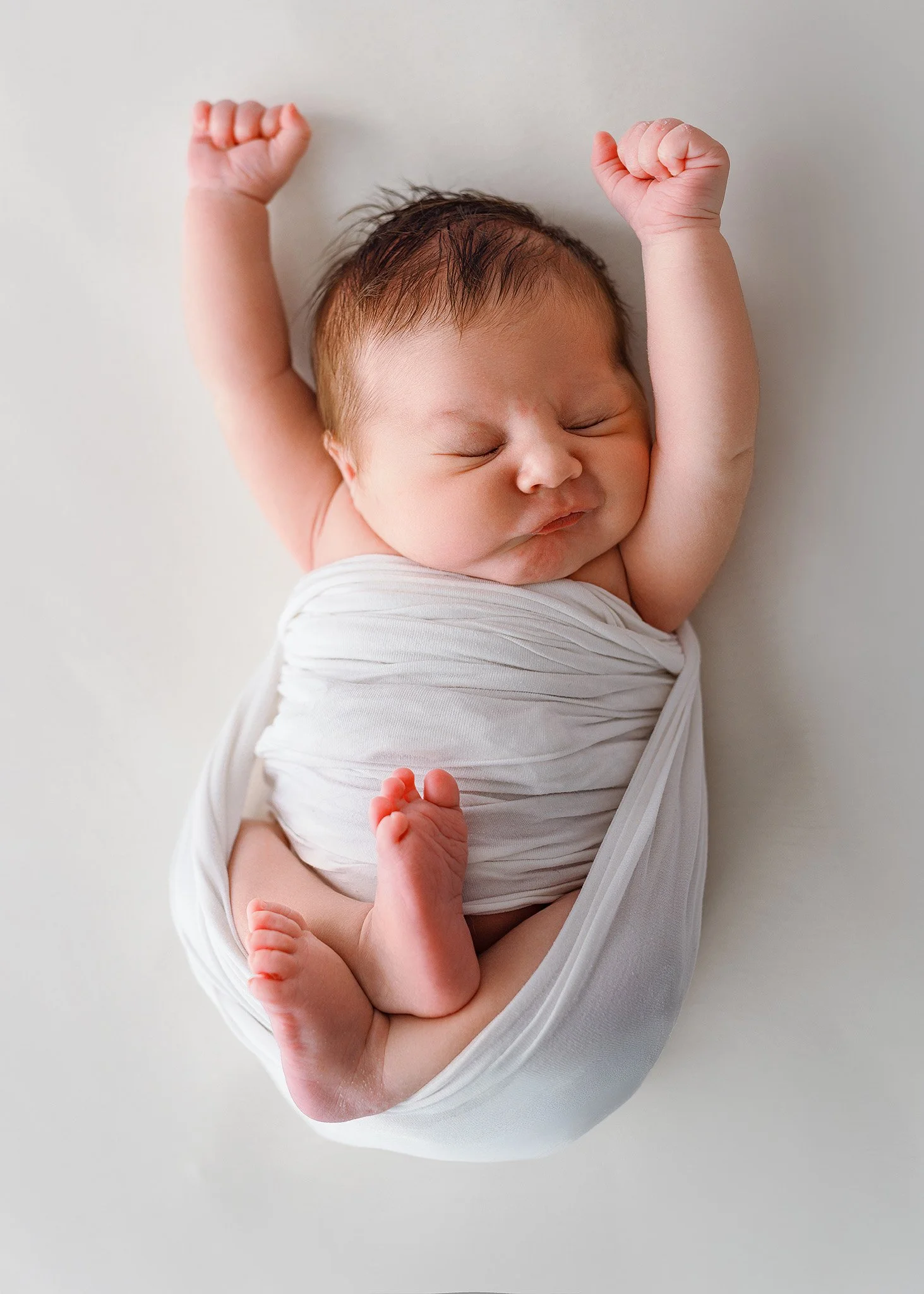 2_IMGL0113 ©JuliaChristinaPhotography Seattle Newborn Studio White.jpg