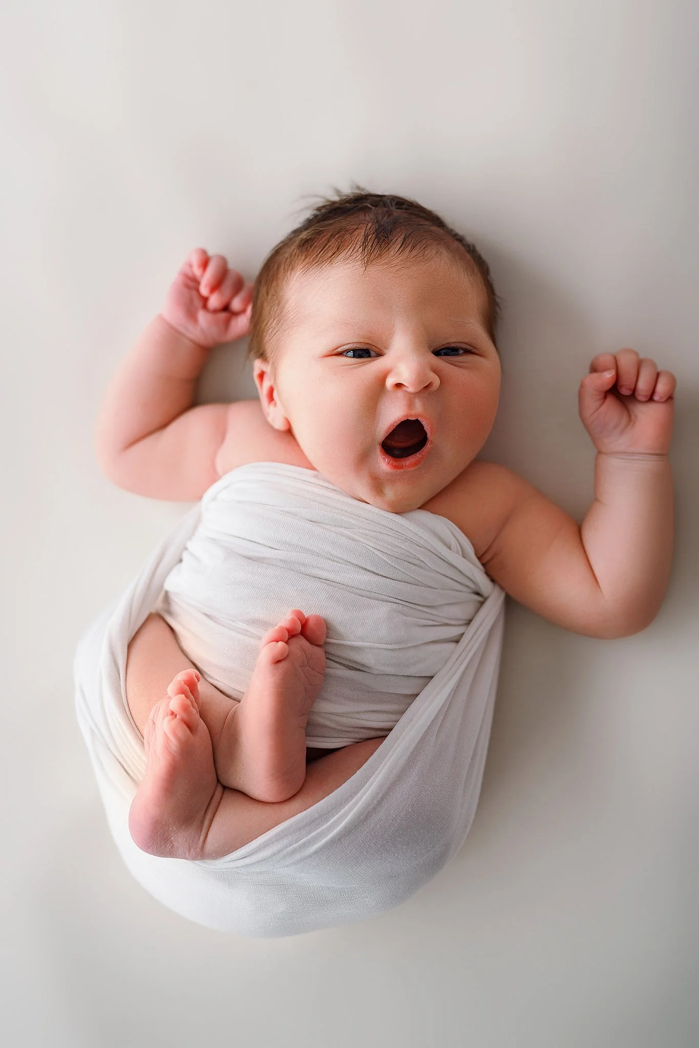 2_IMGL0110 ©JuliaChristinaPhotography Newborn Studio White.jpg