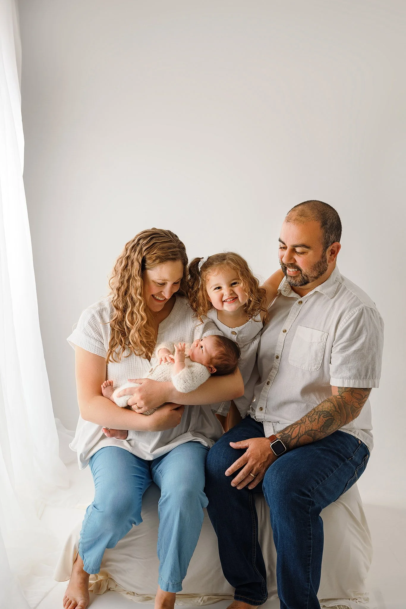 1_IMGL9795 ©JuliaChristinaPhotography Newborn Studio White.jpg